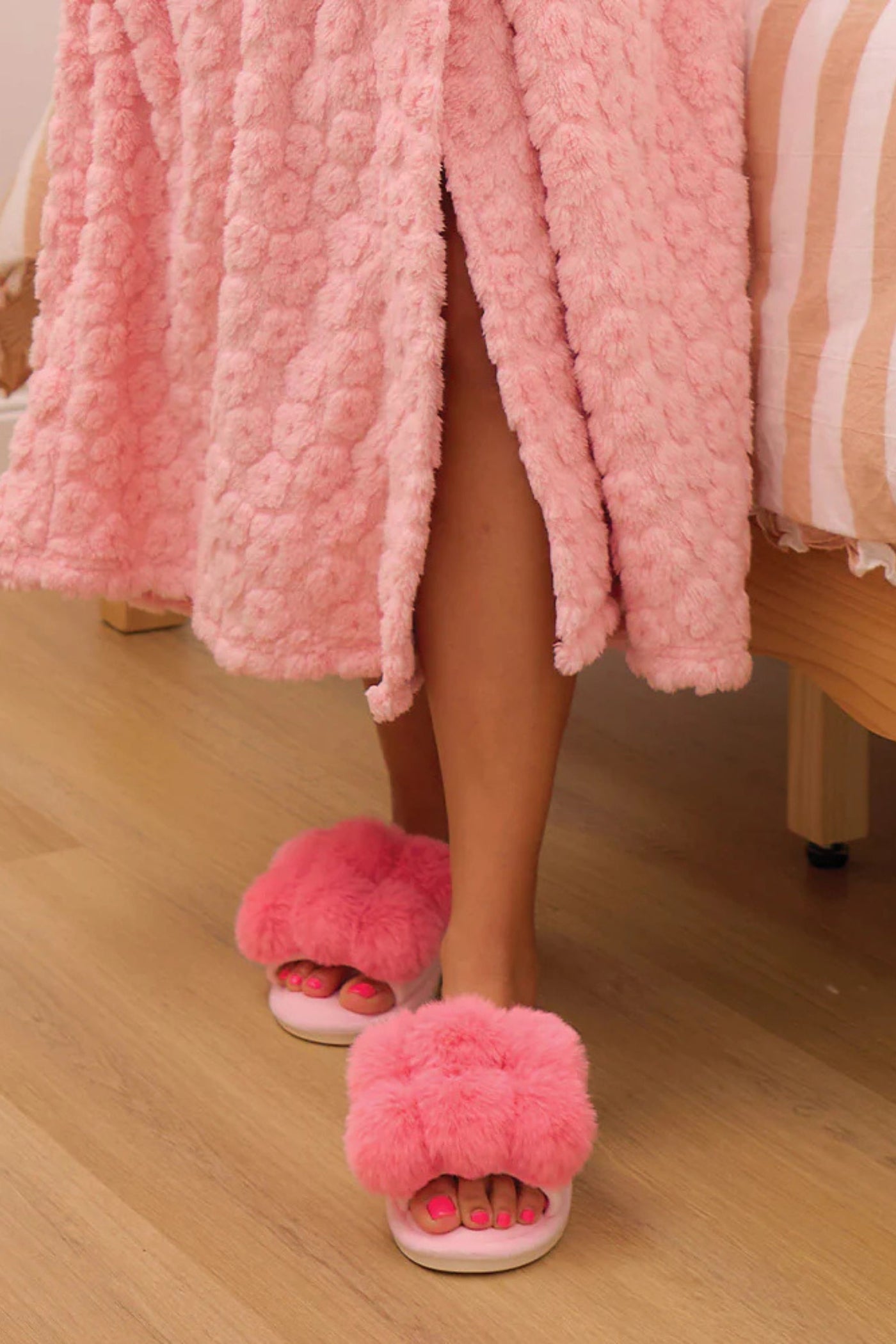 SLIPPERS LUXE POM POM - 842L