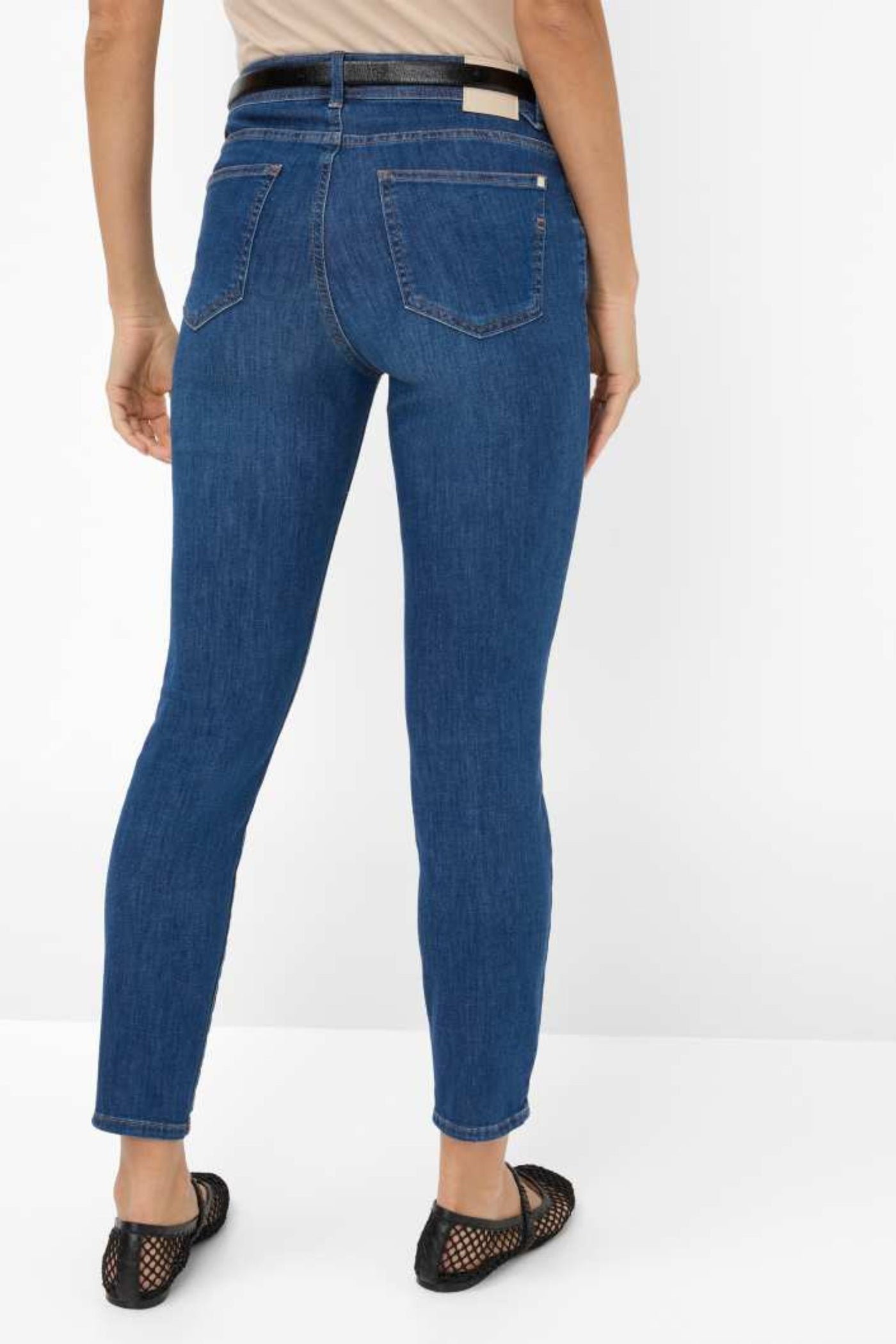 SHAKIRA S JEAN - 71-7928