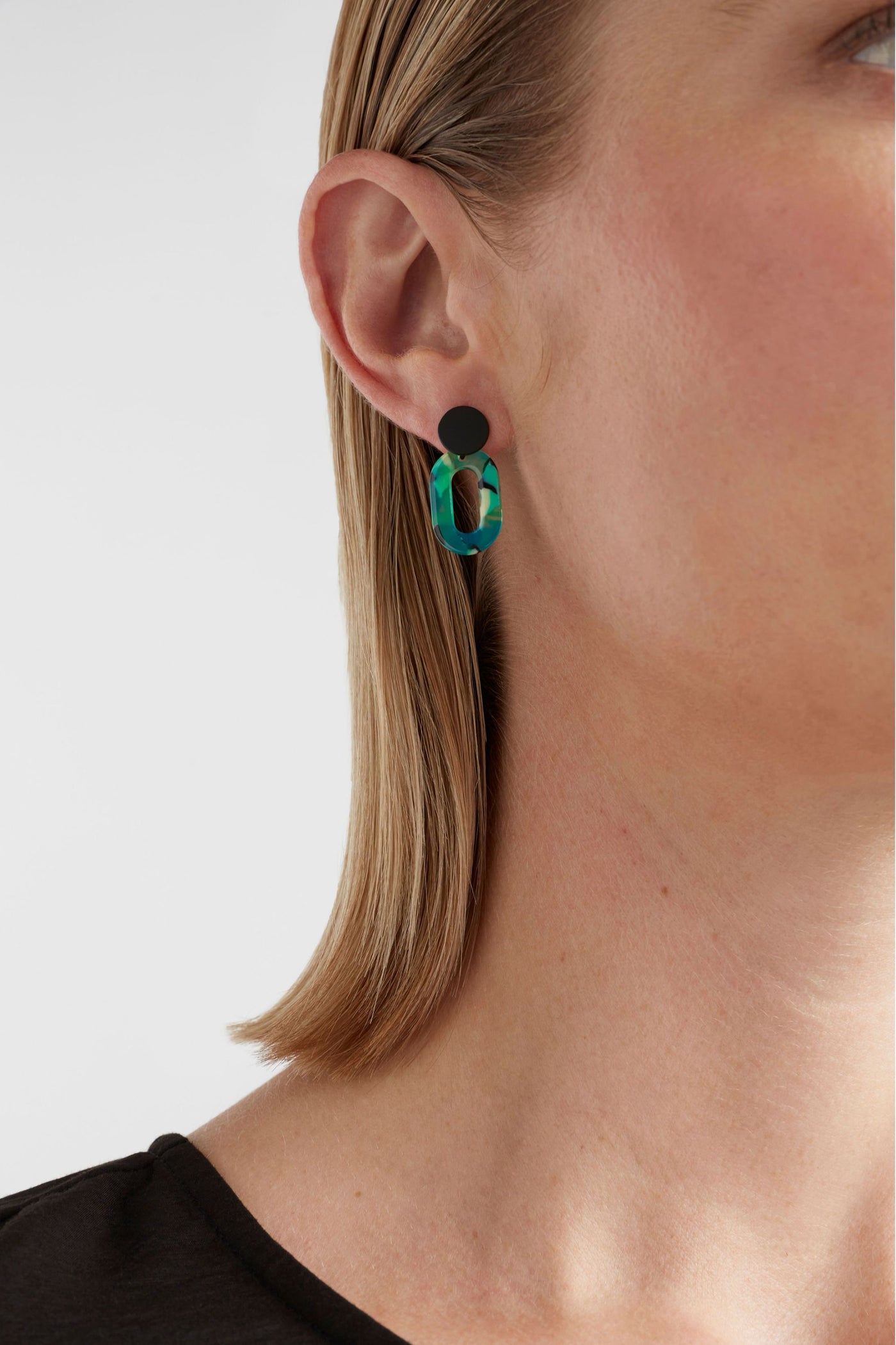 KEA EARRING - E0376