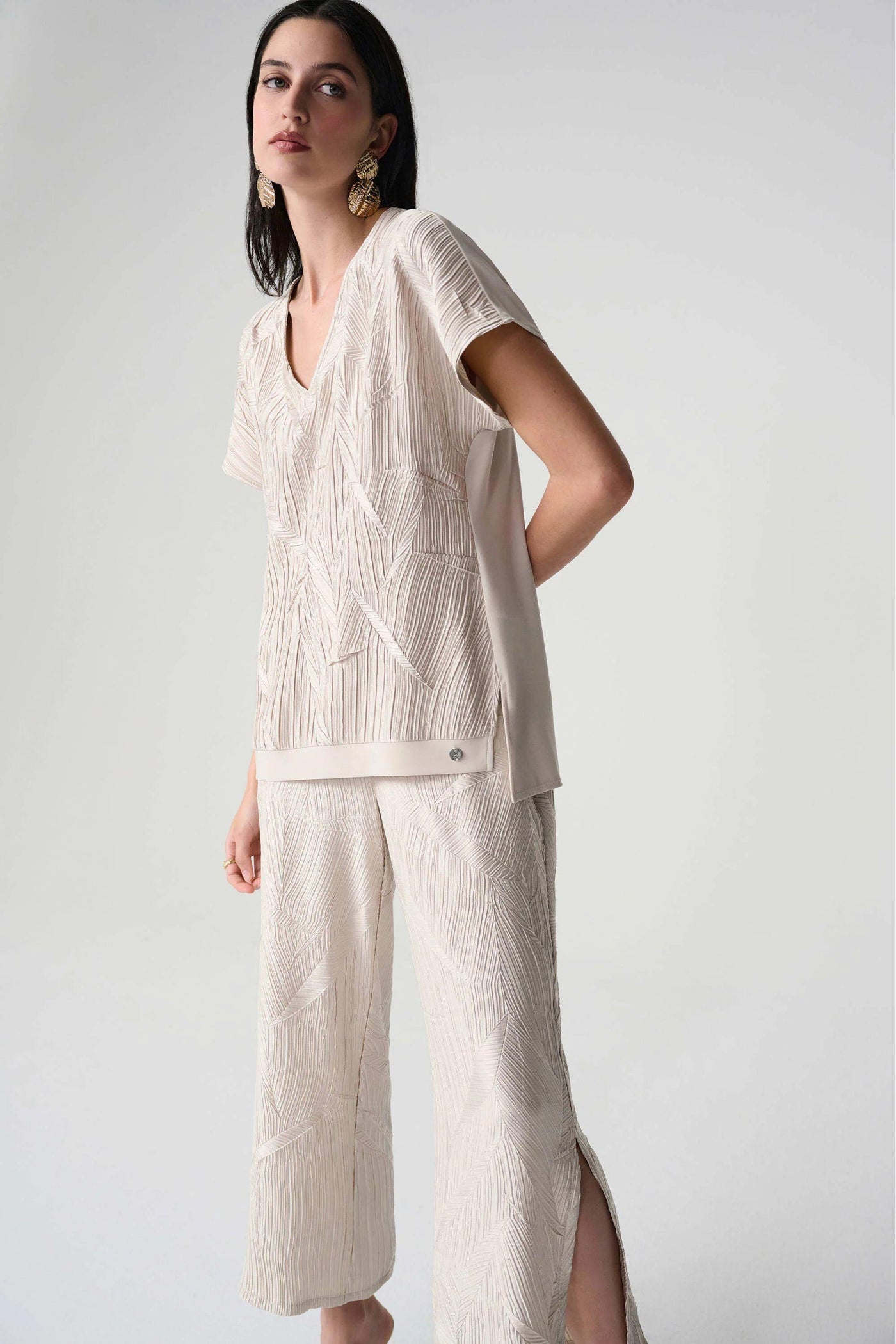 PLEATED SATIN BOXY TOP - 261160JR