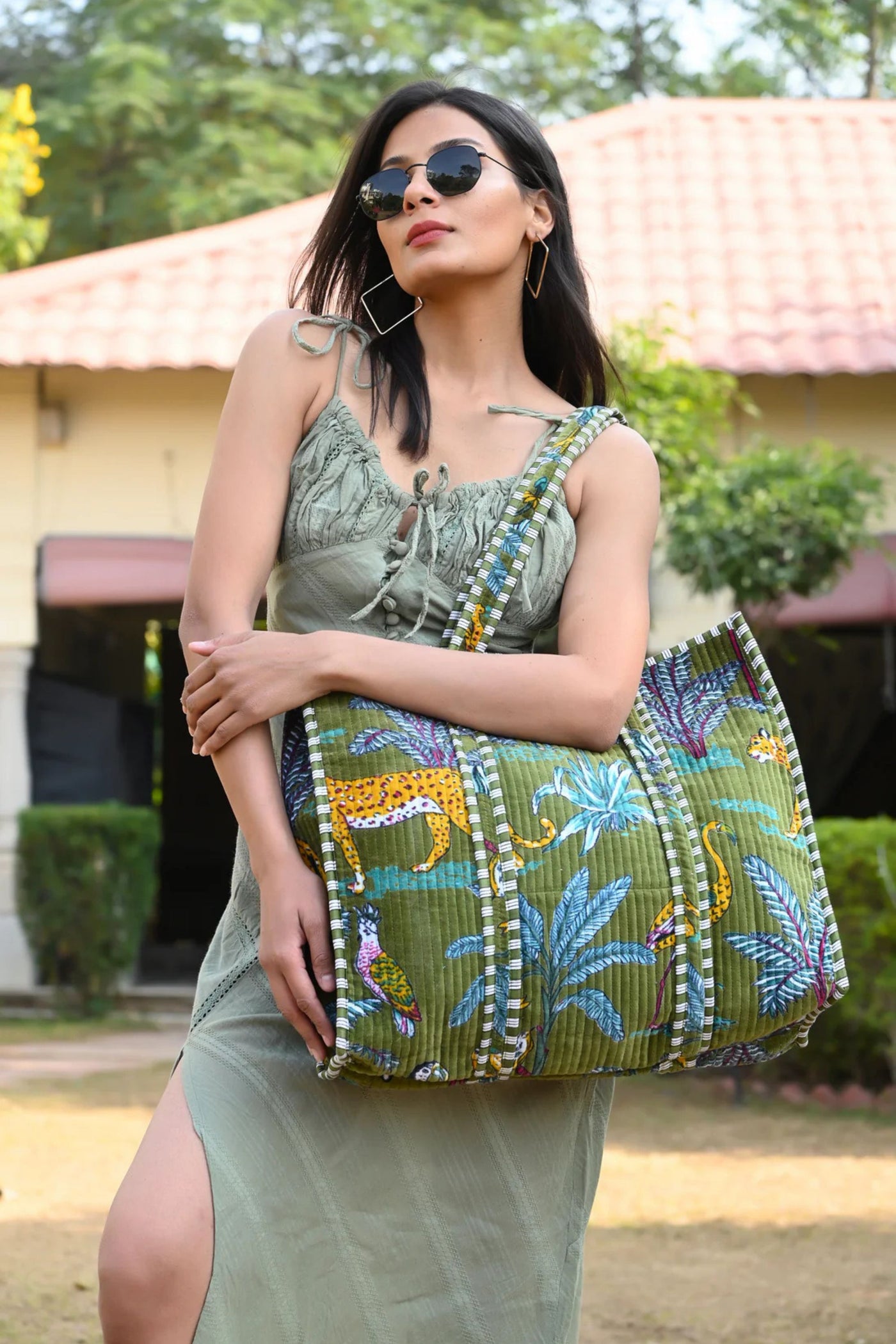 JUNGLE VELVET TOTE - VTJP000