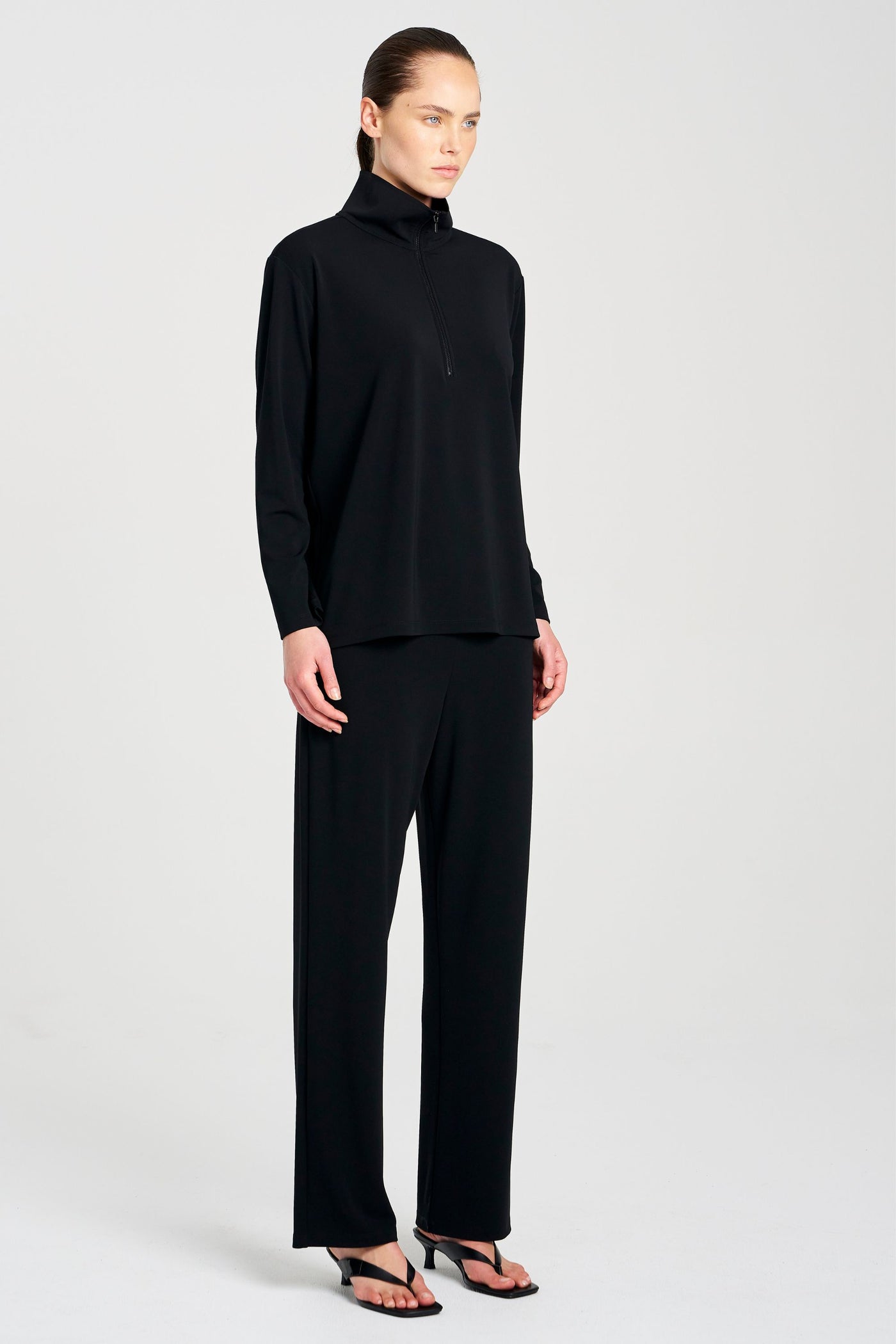 ZIP FRONT SWEATER - F0078359