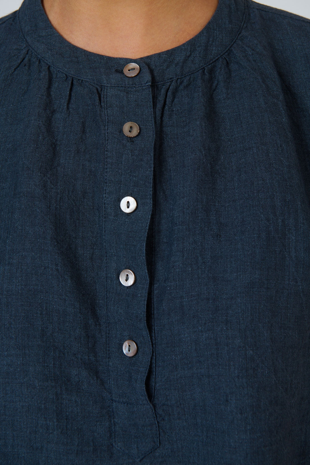 BUTTONED LINEN TOP - GA689