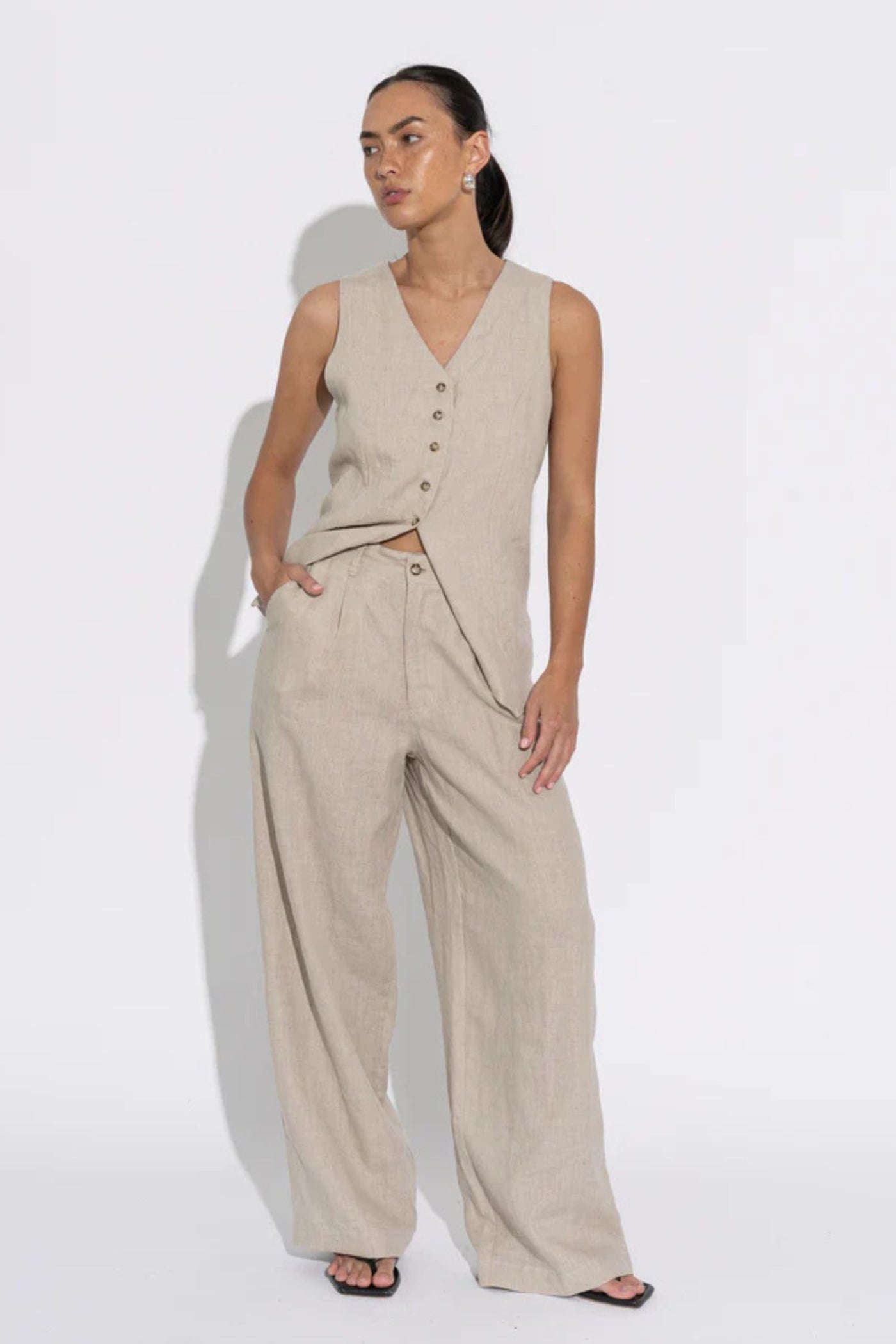 LOLA LONGLINE VEST - SF-SIG-TP006