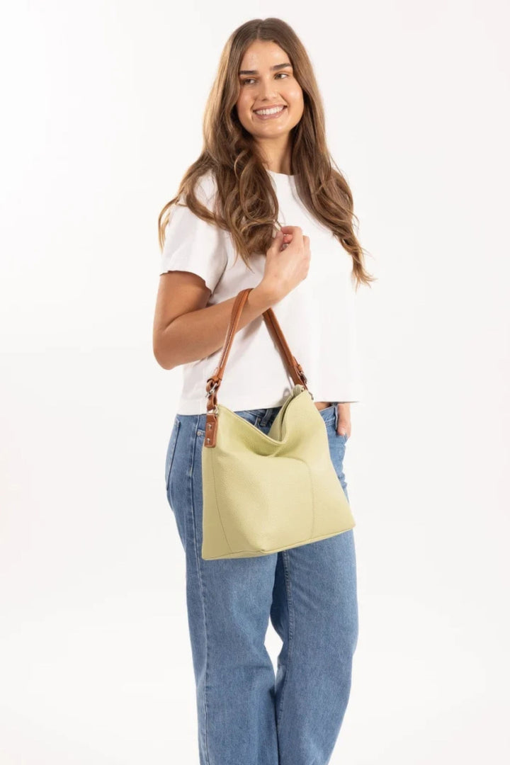 TEGAN SHOULDER BAG - 4005