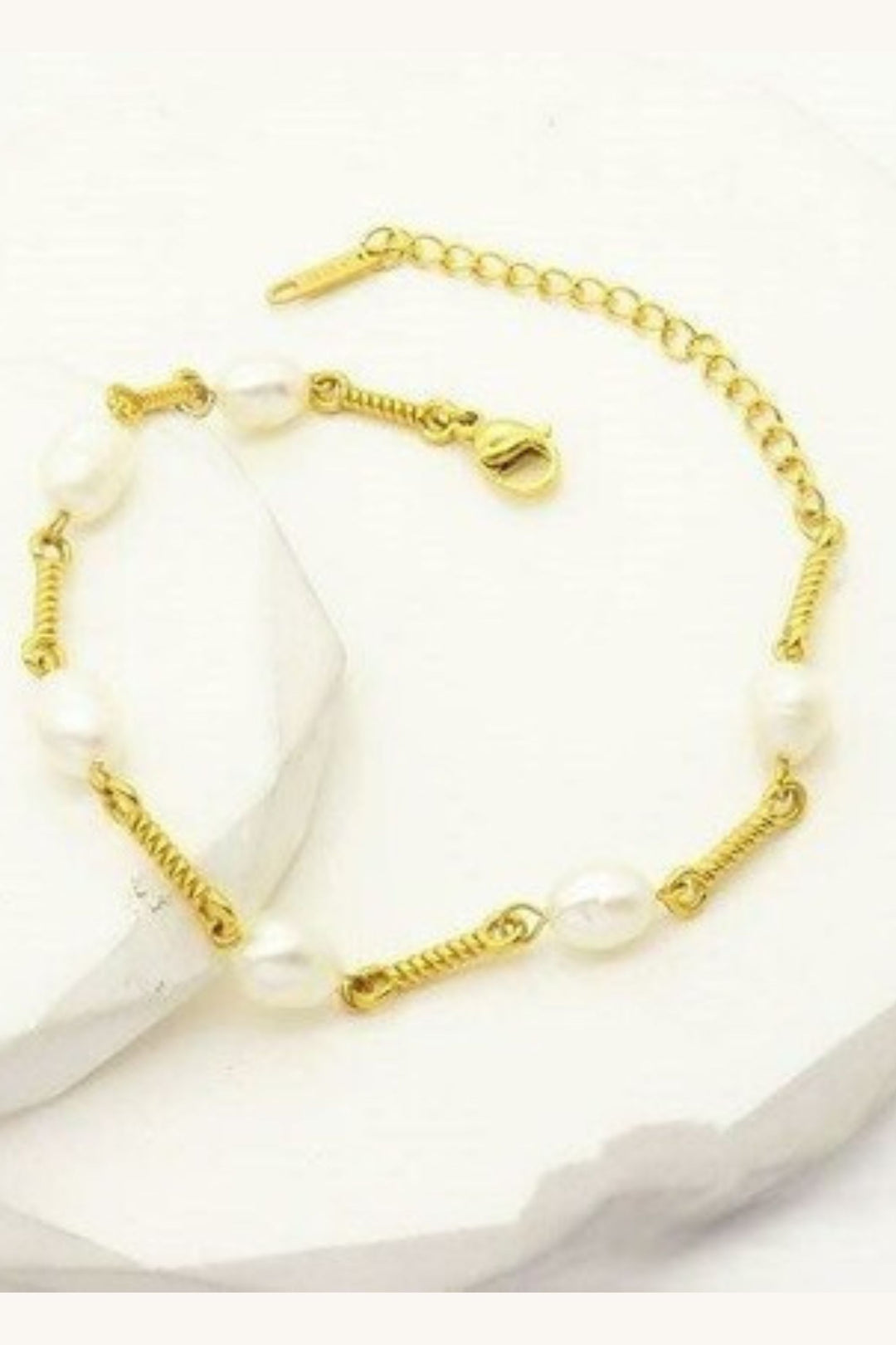 FRESHWATER PEARL BRACELET - SSB328