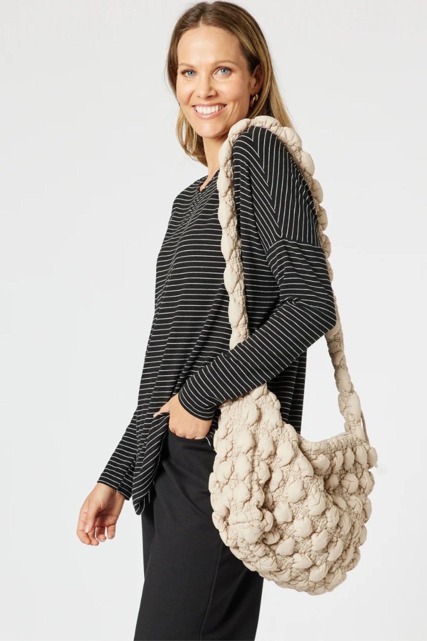 OFF THE GRID PUFFER BAG - 47154T