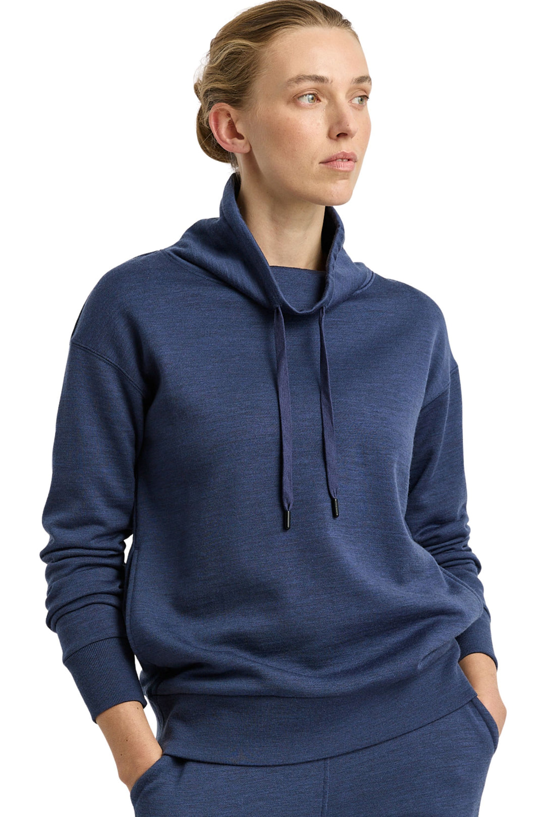 LOUNGE FUNNEL NECK - 648