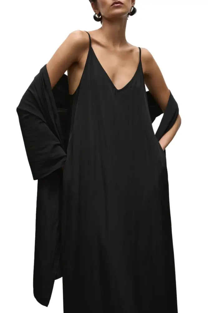 BREEZE WRAP - F676700 BLACK SCARF