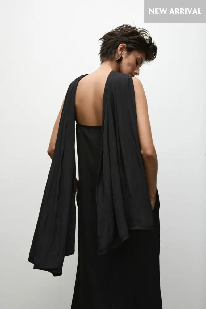 BREEZE WRAP - F676700 BLACK SCARF