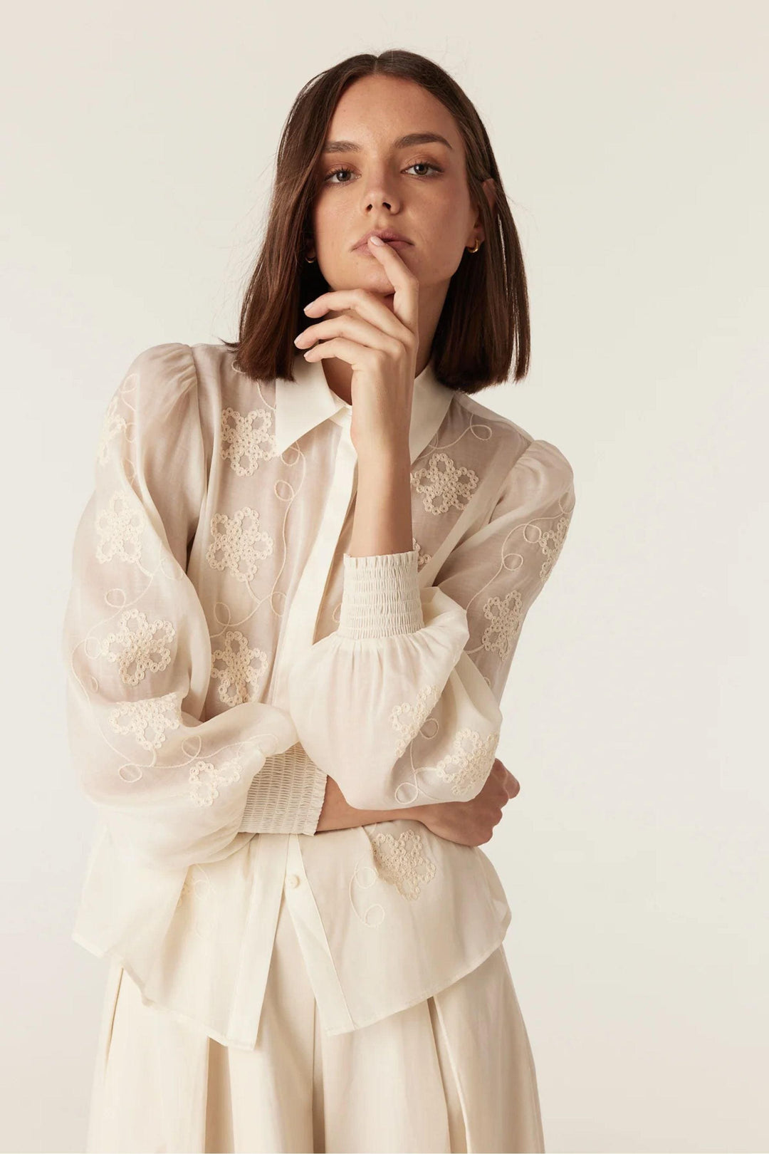 CABLE BLOUSE FAITH EMBROIDERED BLOUSE - CSS26572