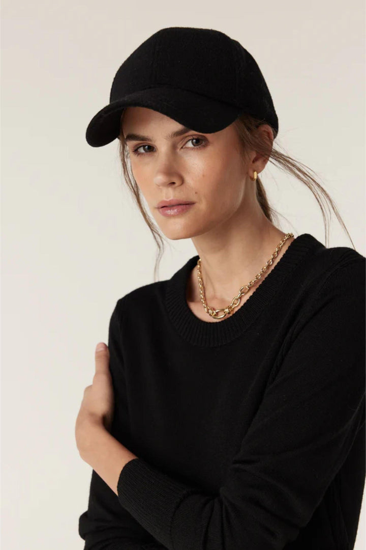 CABLE HAT BLACK WOOL CASHMERE CAP - CSC1075