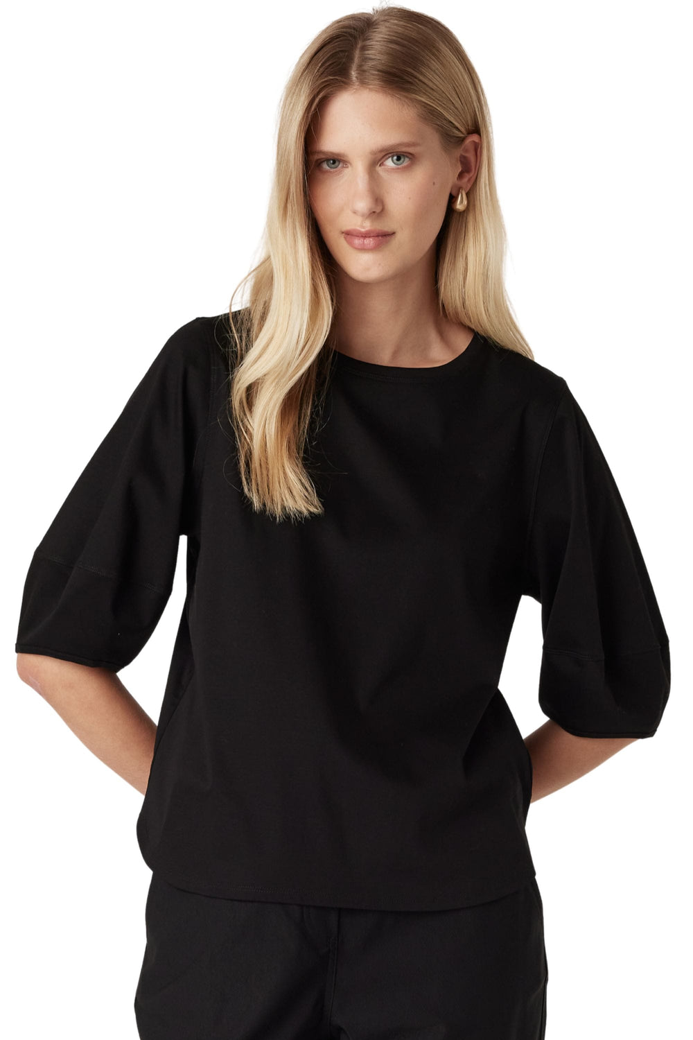 CABLE TOP 8 / BLACK PIMA LANTERN SLEEVE TOP - CSC1084