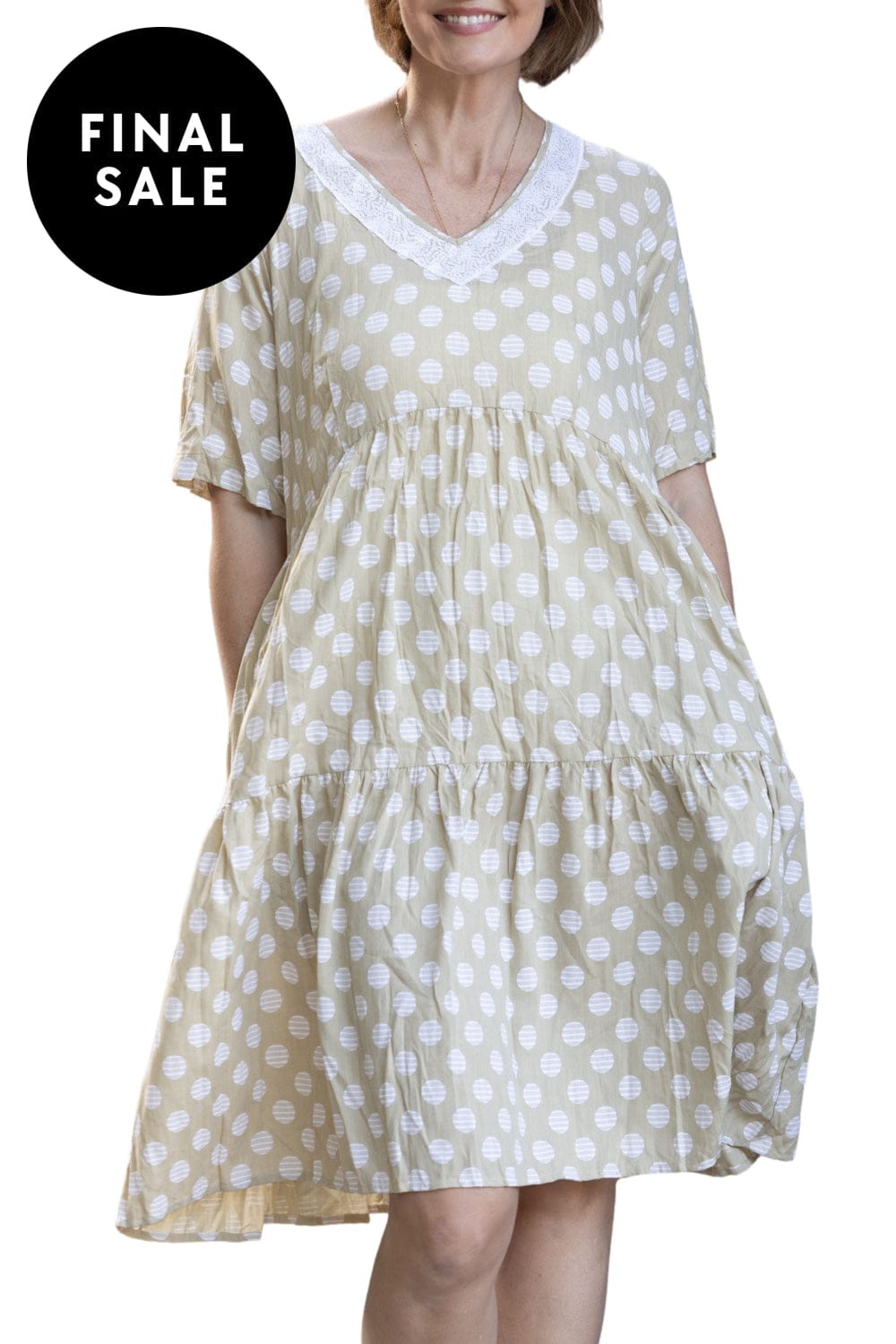 CAFÉ LATTE DRESS S / NATURAL V NECK SPOT DRESS - CLM452