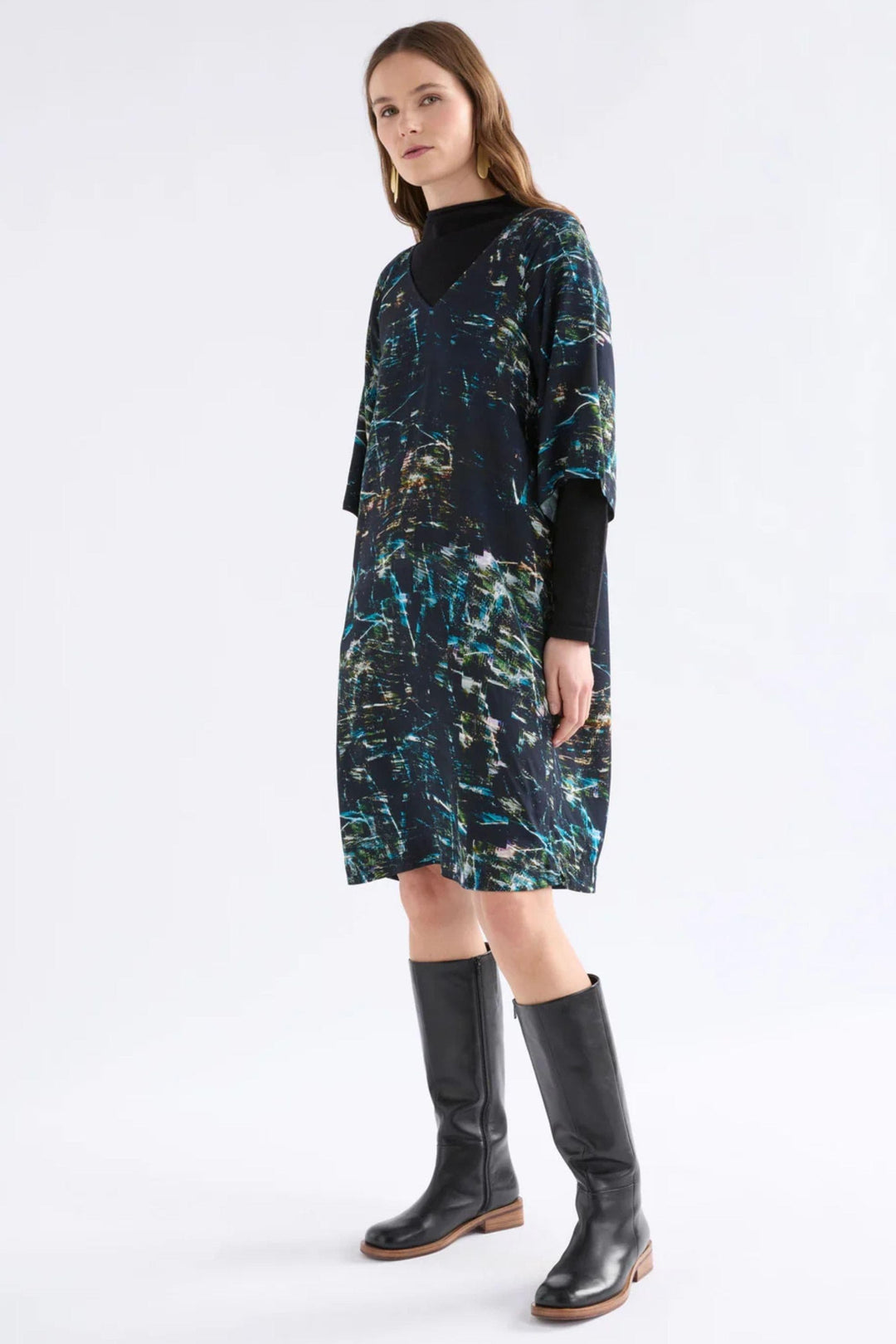 ELK DRESS KALLIO V NECK DRESS - A1570