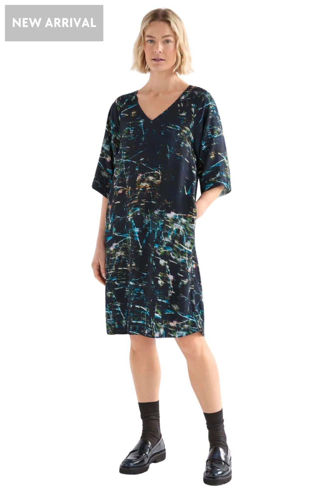 ELK DRESS KALLIO V NECK DRESS - A1570