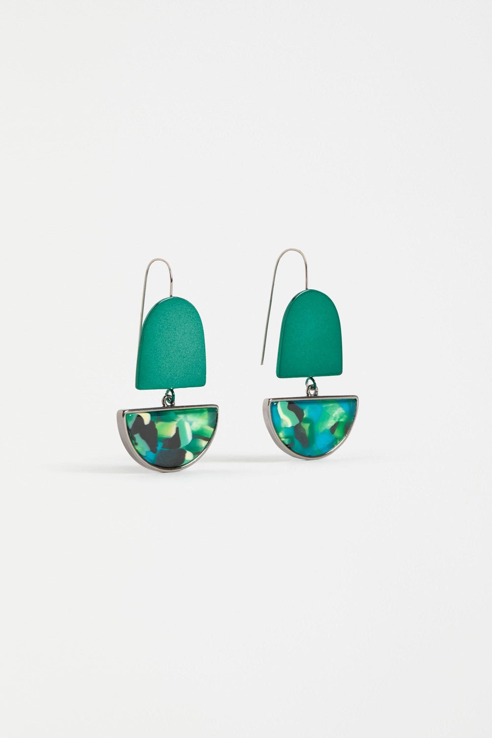 ELK JEWELLERY GREEN HERAN HOOK EARRING - E0533