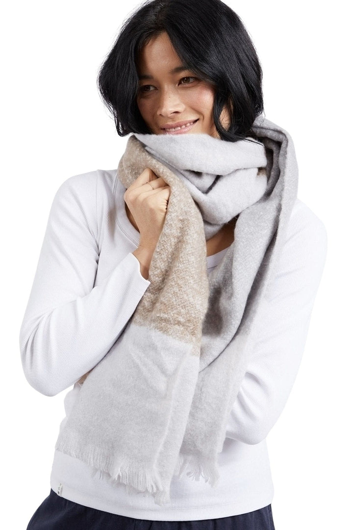 ELM SCARF CINNAMON PASTURE SCARF - 81A1312