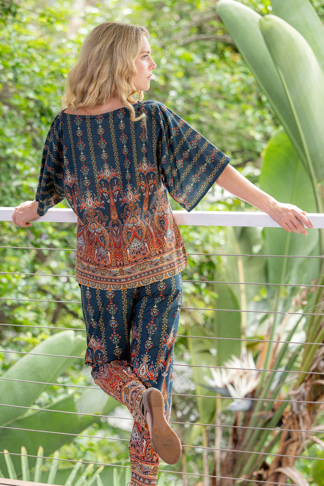 ESSENCE YUA TOP - TOP-1049-ESS - TOP