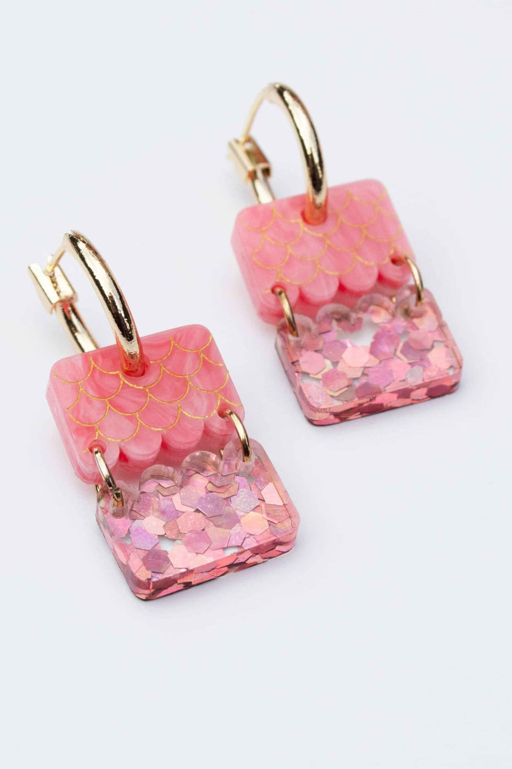 HAGEN AND CO JEWELLERY CORAL WAVE EARRING - SC-W