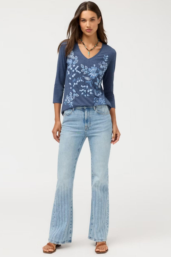 JOHNNY WAS TOP 3/4 SLV V-NECK TEE - J18626-7