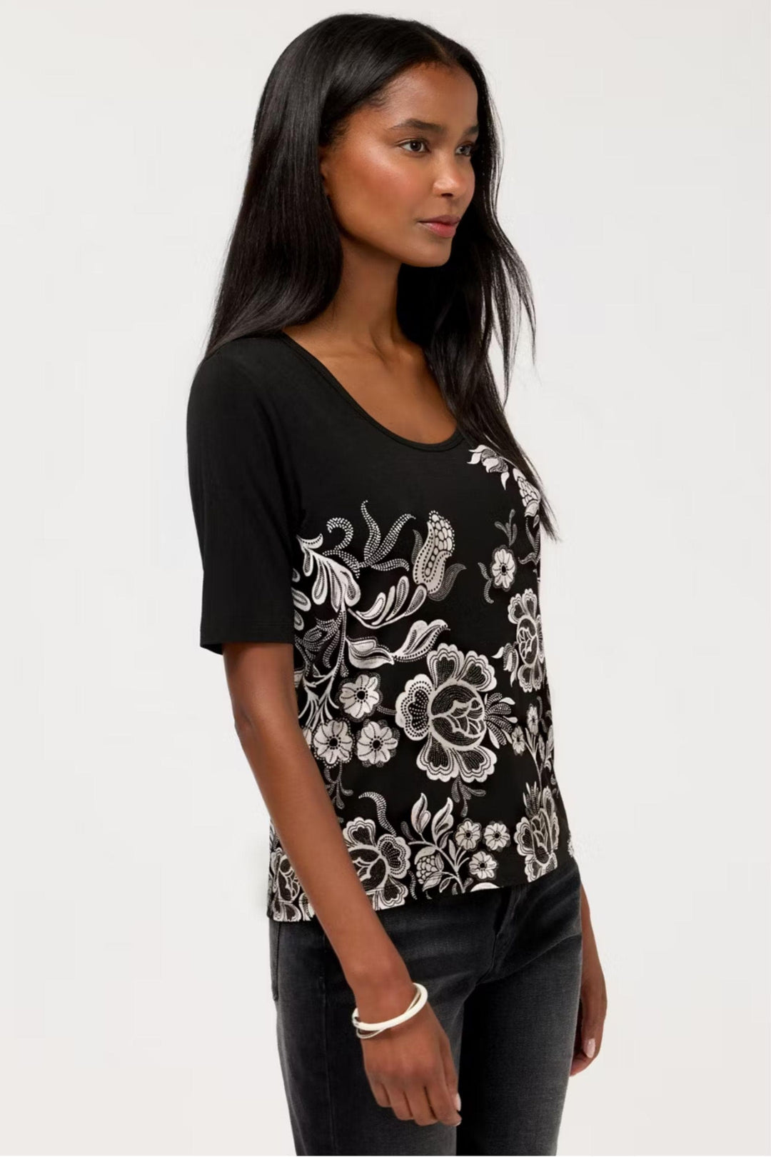 JOHNNY WAS TOP JANIE FITTED SCOOP TEE - T17426B-7