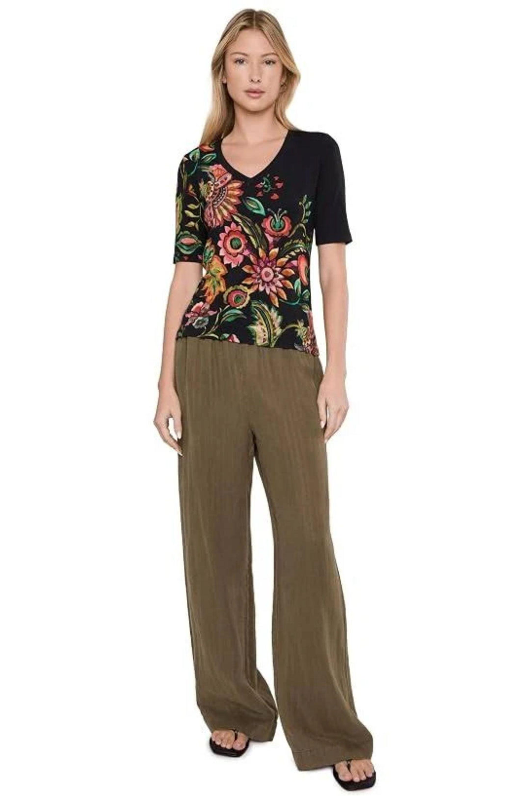 JOHNNY WAS TOP JANIE FITTED V-NECK TEE - T12726A-4