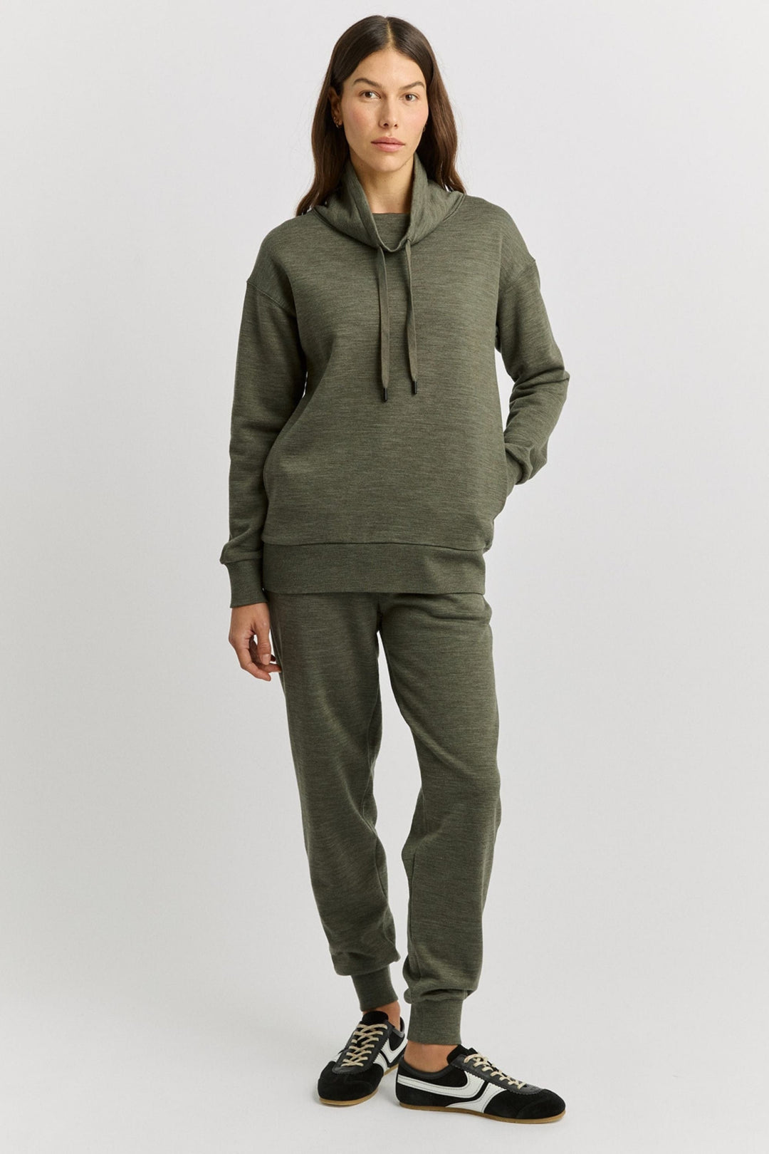 TOORALLIE TRACK TOP LOUNGE FUNNEL NECK - 648