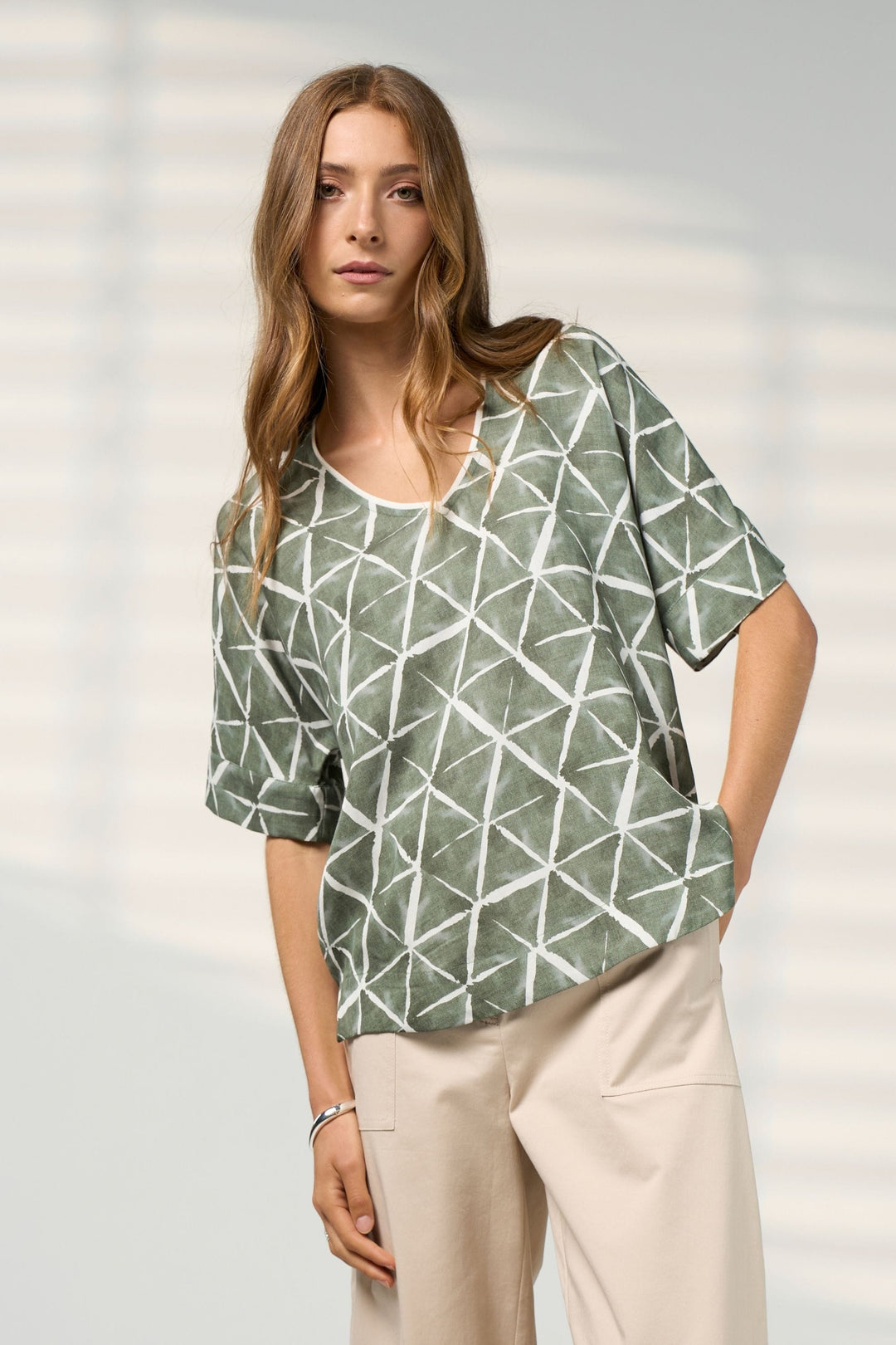 MADLY SWEETLY TOP PRISM TOP - MS1918