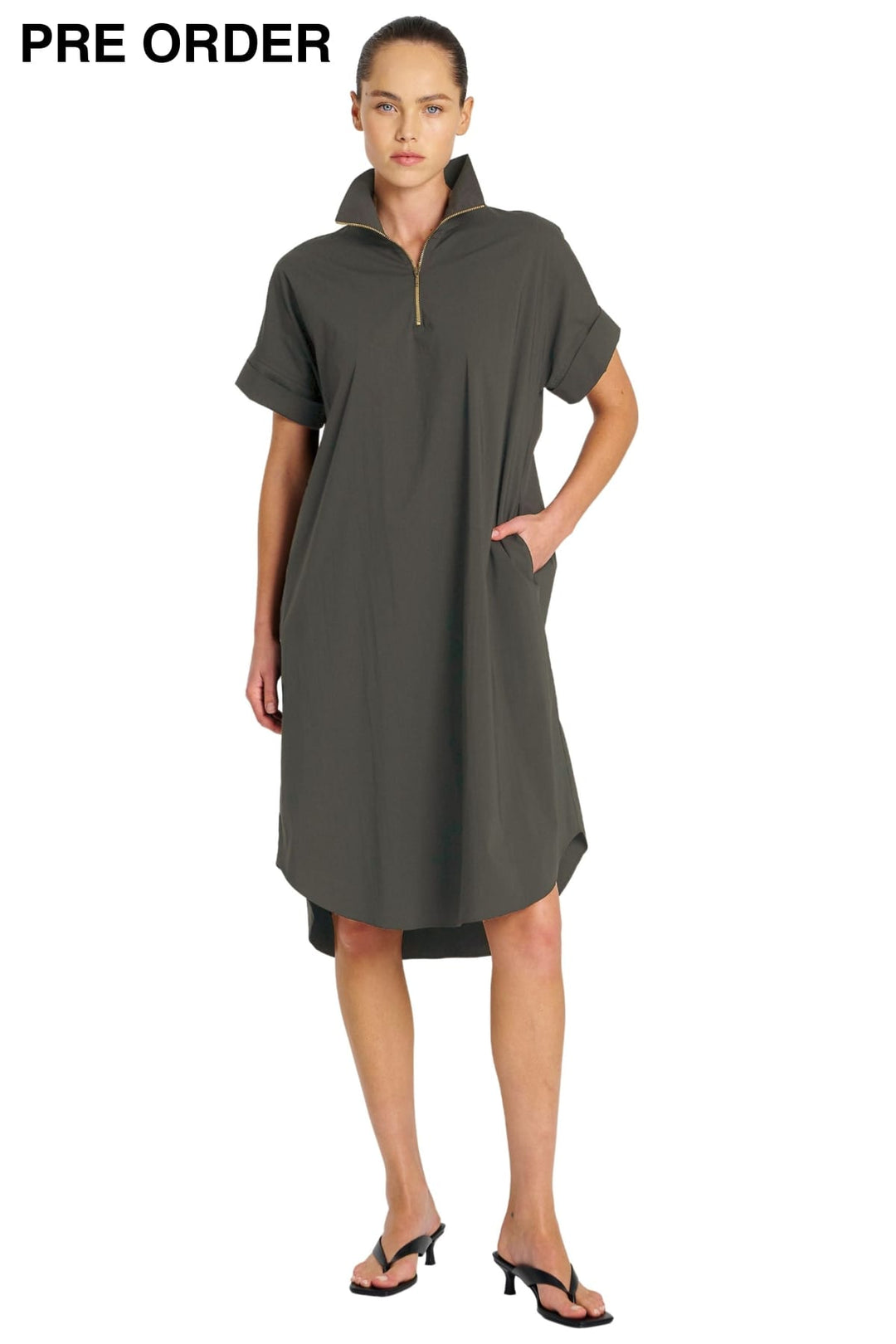 MELA PURDIE DRESS BARK / 8 HALF ZIP DRESS - F653022