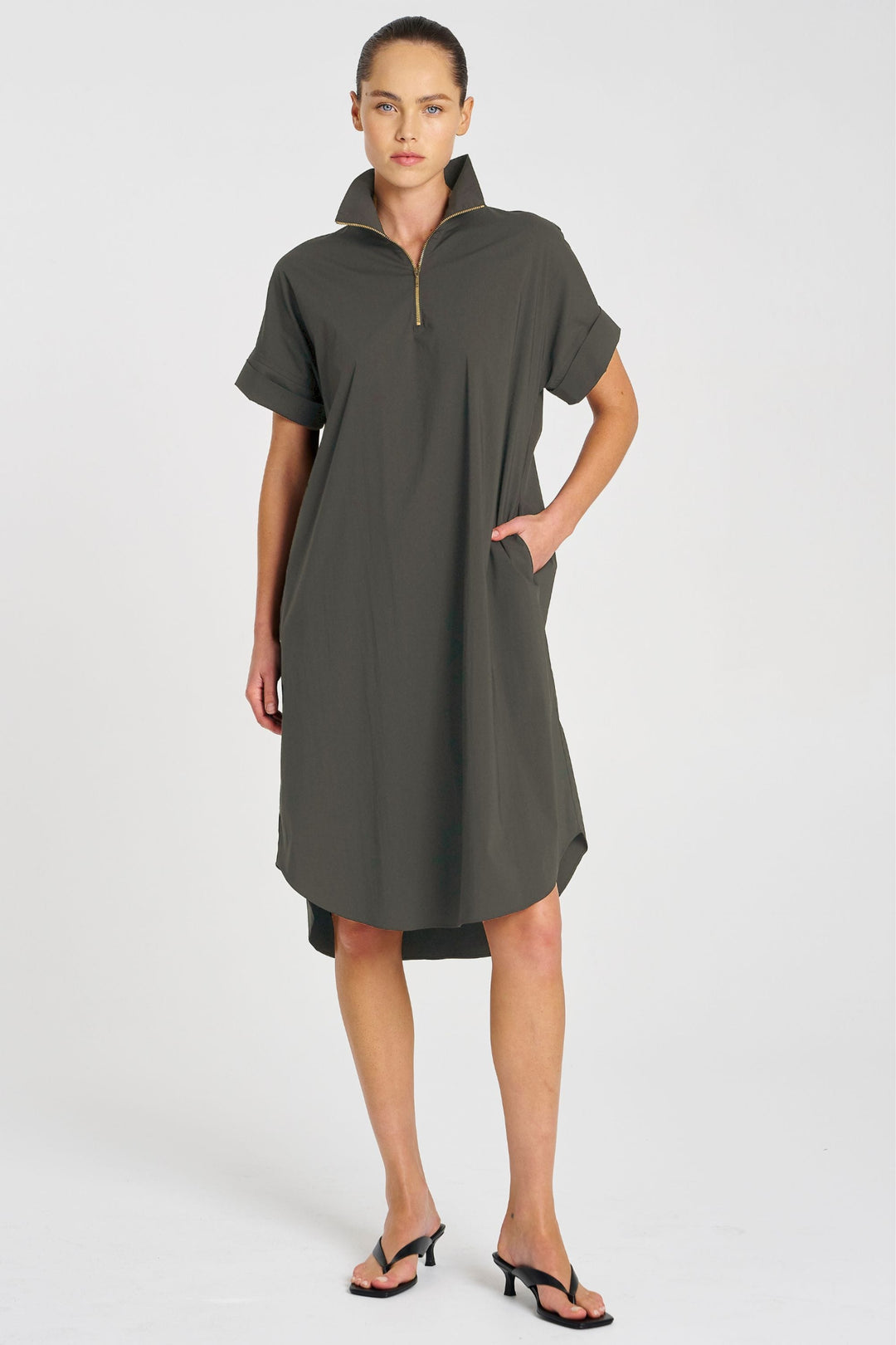 MELA PURDIE DRESS HALF ZIP DRESS - F653022