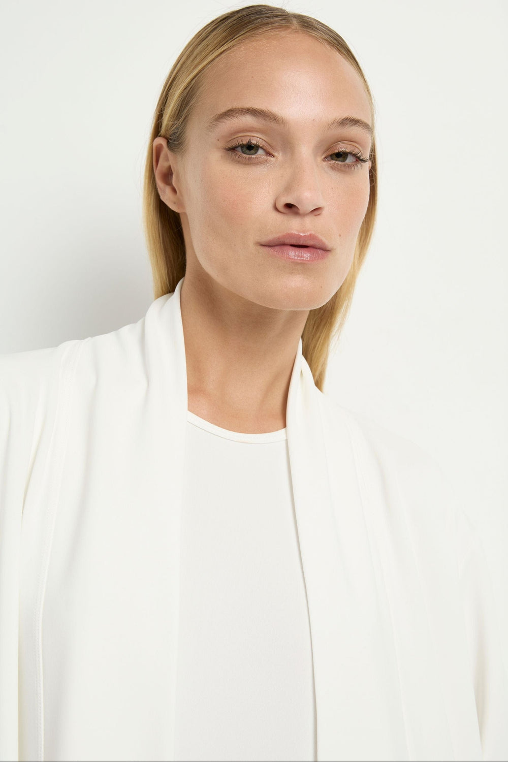 MELA PURDIE JACKET 6 / WHITE PULL ON JACKET - F014173