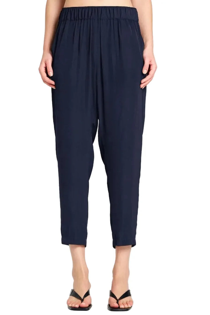 MELA PURDIE PANTS NAVY / 8 SOFT CAPRI - F671615