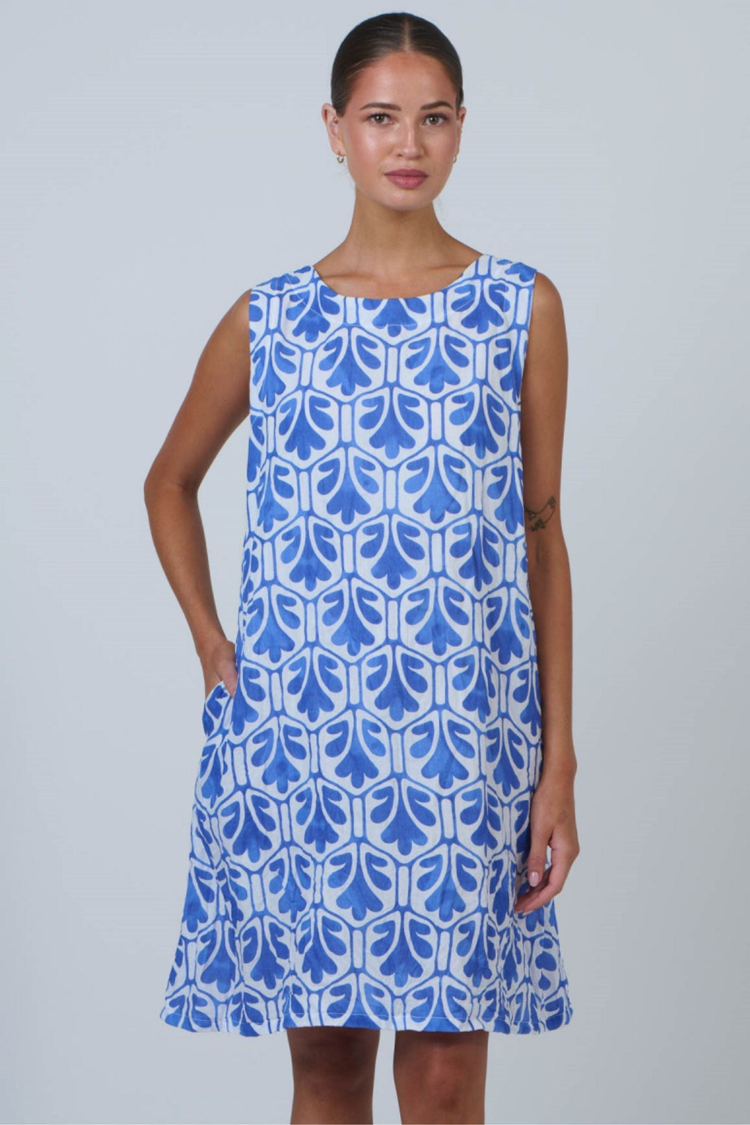 NAMASTAI DRESS BUTTON BACK DRESS - P147