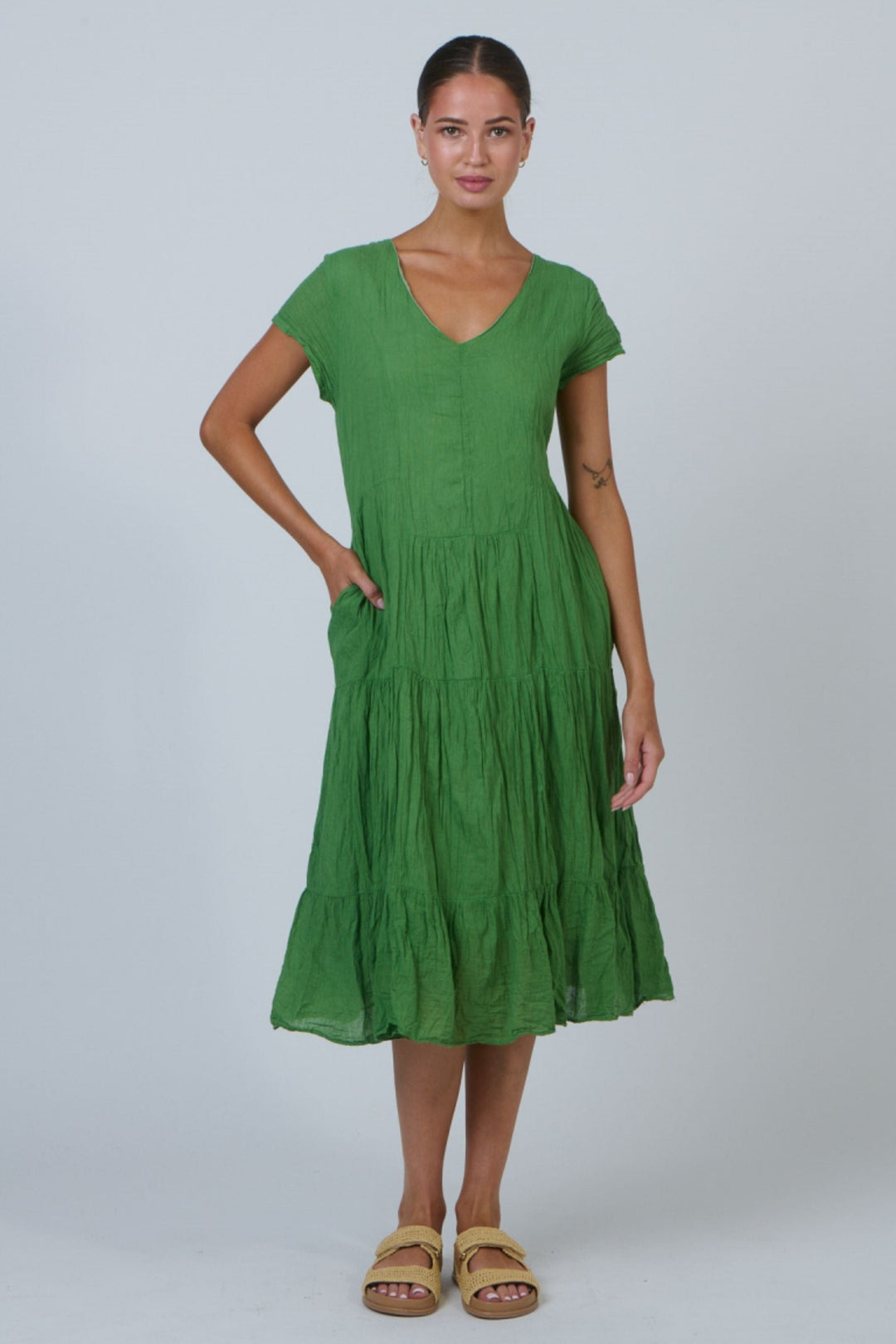 NAMASTAI DRESS V-NECK DRESS - P82