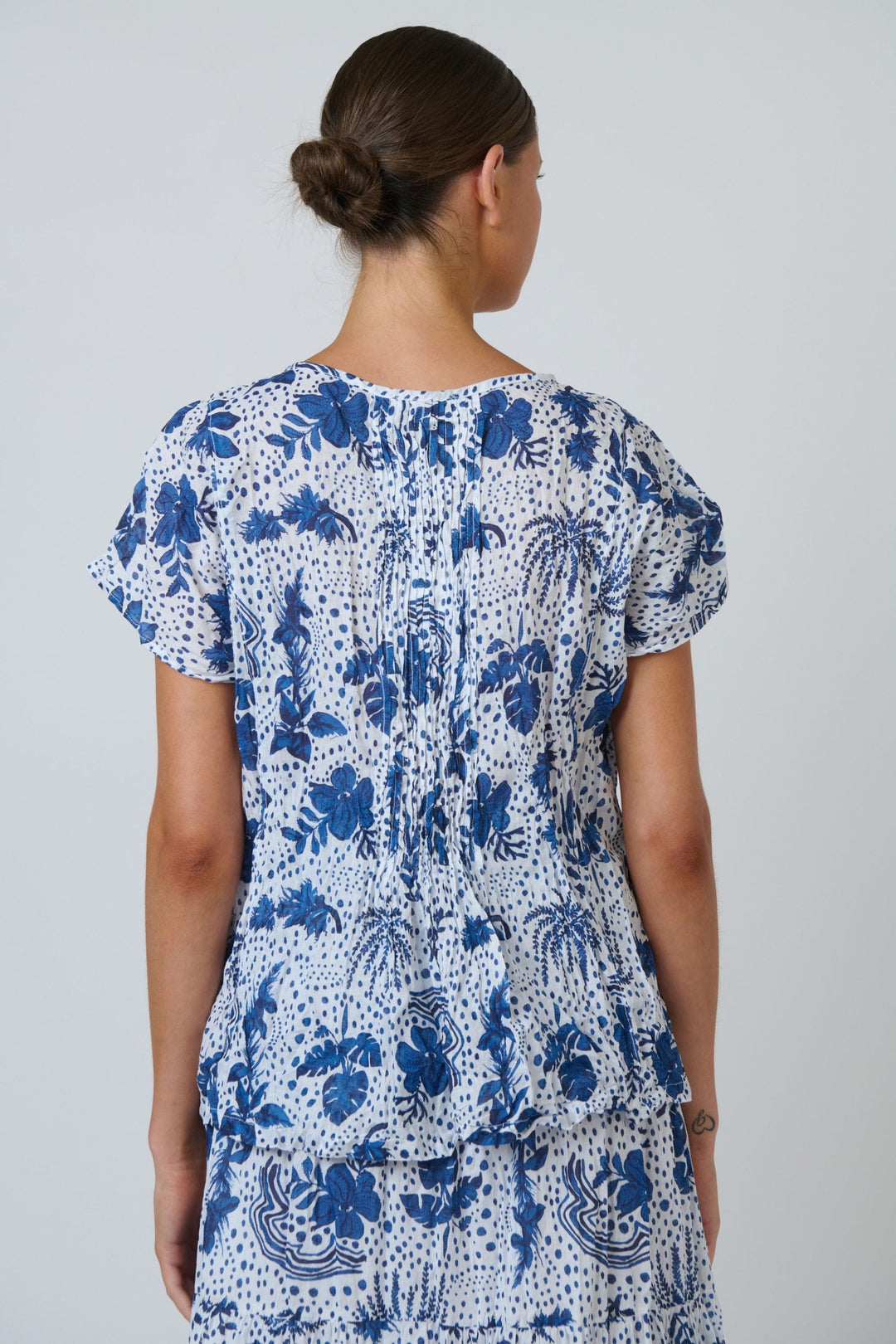NAMASTAI TOP GATHERED COTTON TOP - P179