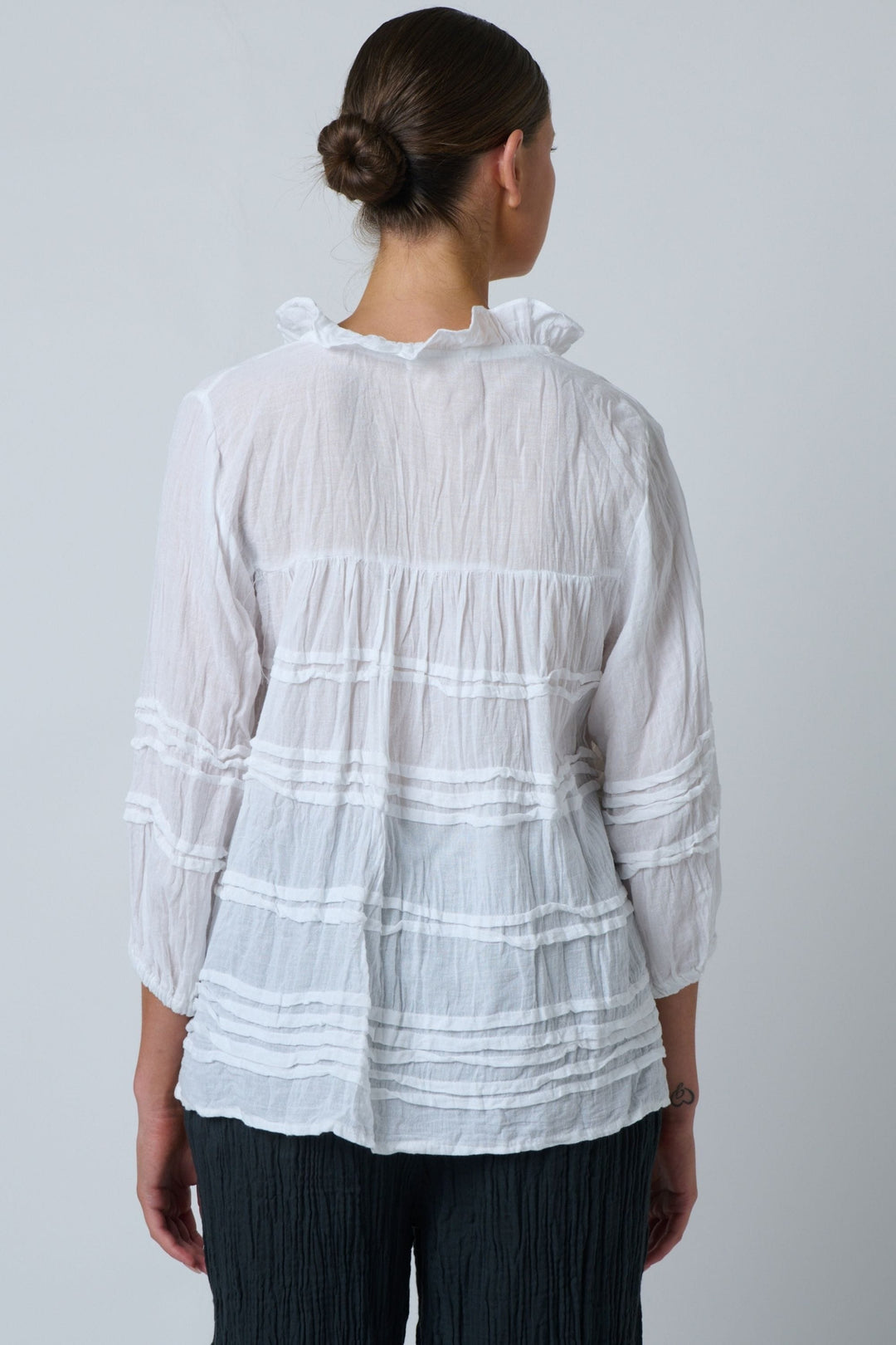 NAMASTAI TOP RUFFLE COLLAR COTTON TOP - P92