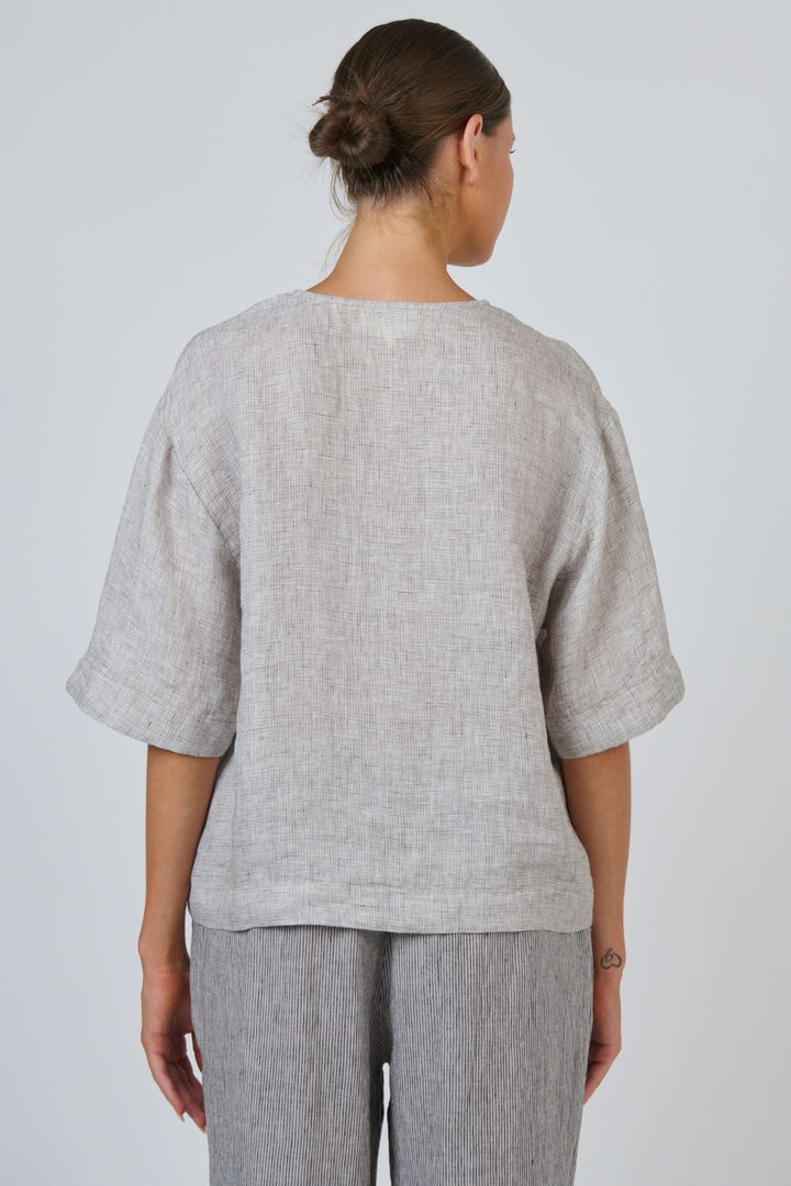 NATURALS BY O AND J TOP V NECK LINEN TOP - GA683