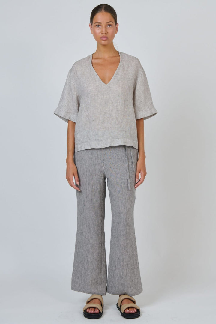 NATURALS BY O AND J TOP V NECK LINEN TOP - GA683