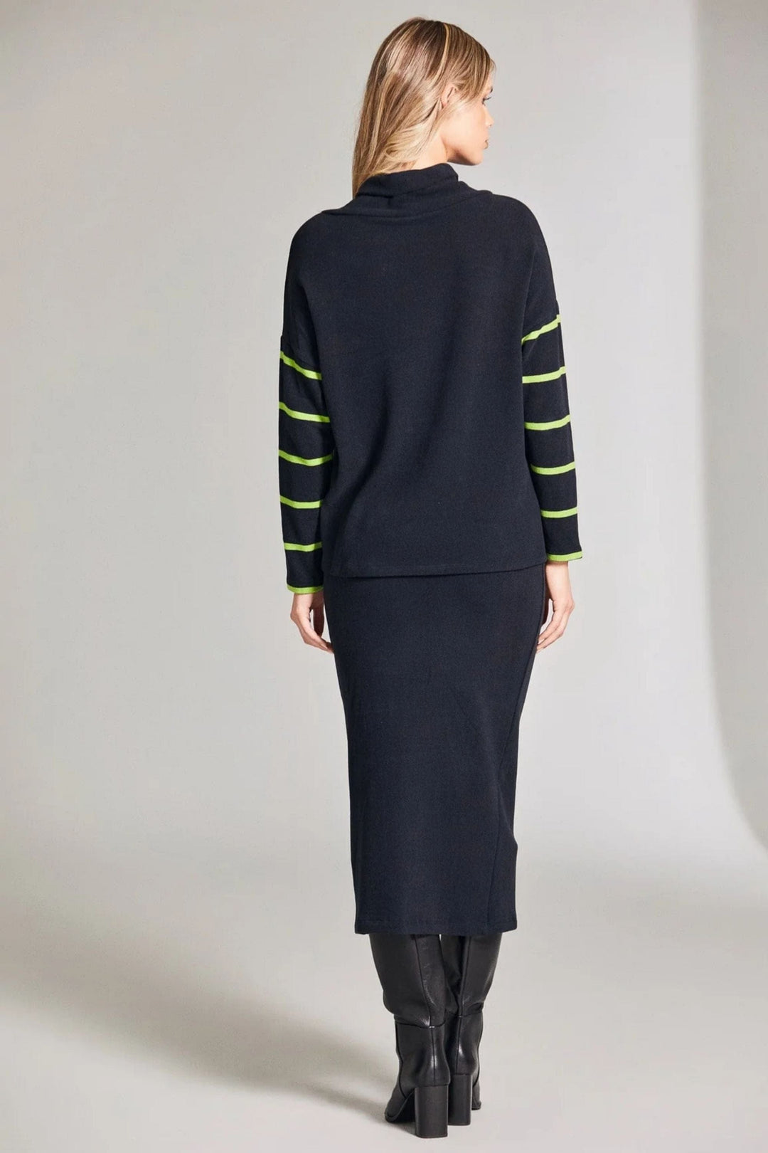 PERUZZI JUMPER SOLID SHOULDER STRIPE KNIT - W24150