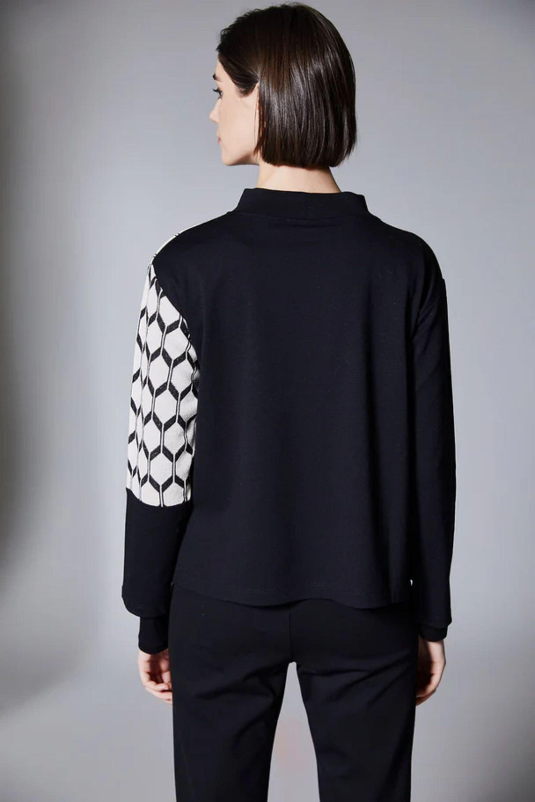 PERUZZI TOP HEXAGON JACQUARD KNIT - W25181