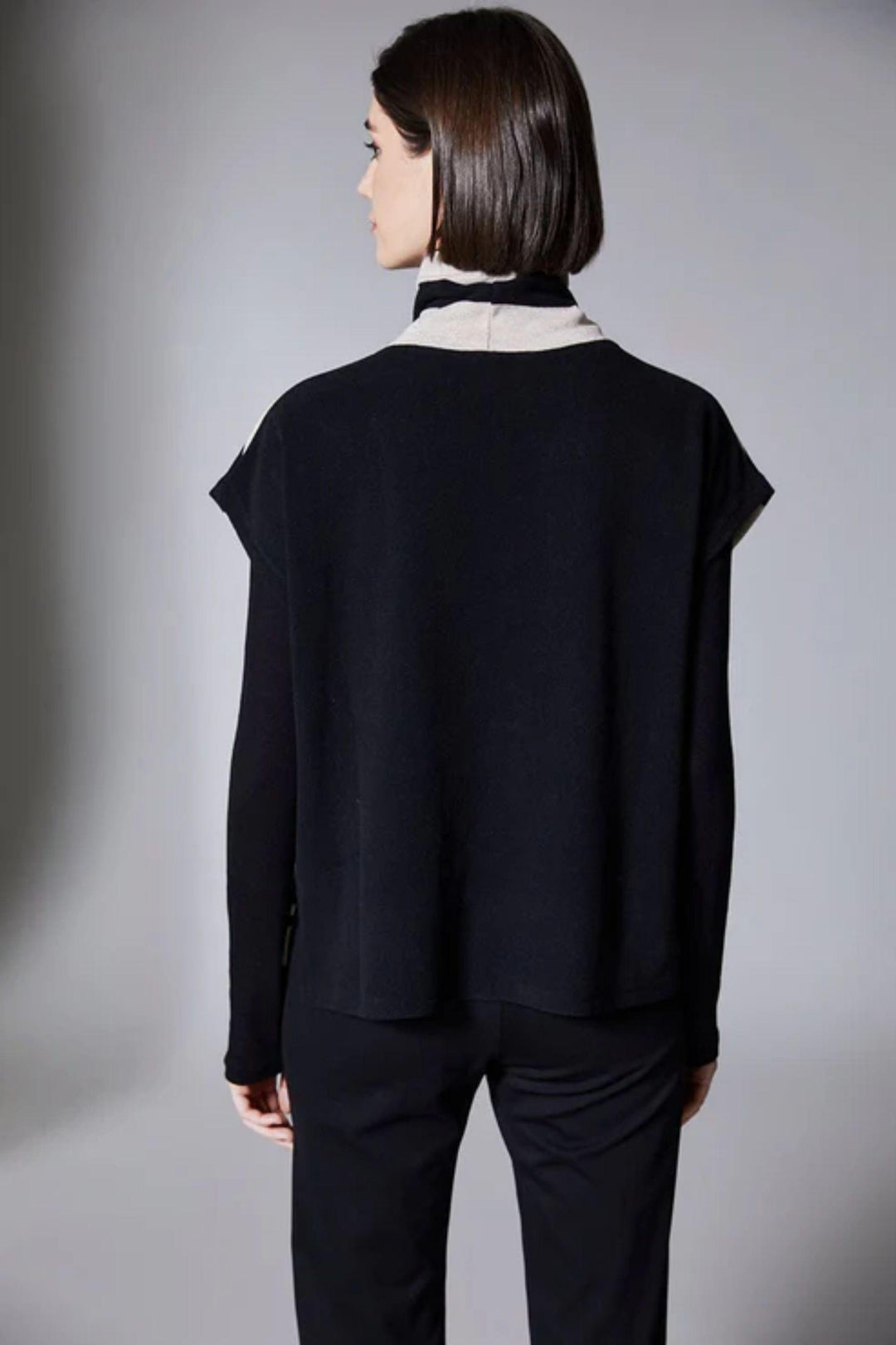 PERUZZI TOP SLEEVELESS FLEECE - W25203