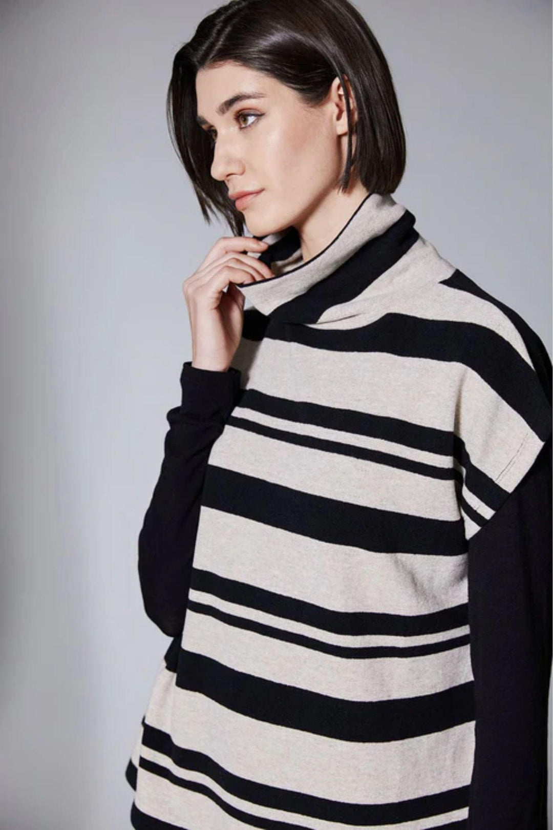 PERUZZI TOP SLEEVELESS FLEECE - W25203