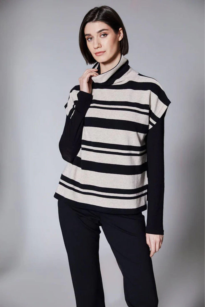 PERUZZI TOP SLEEVELESS FLEECE - W25203