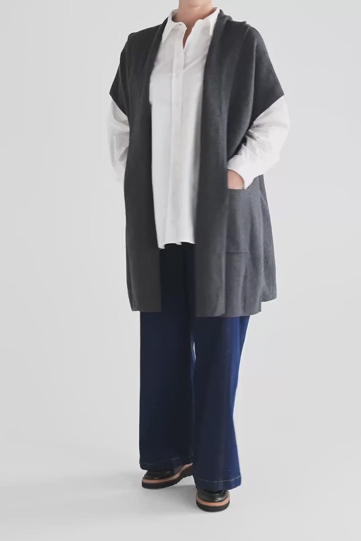 NEUWT HOODED PONCHO - K0146