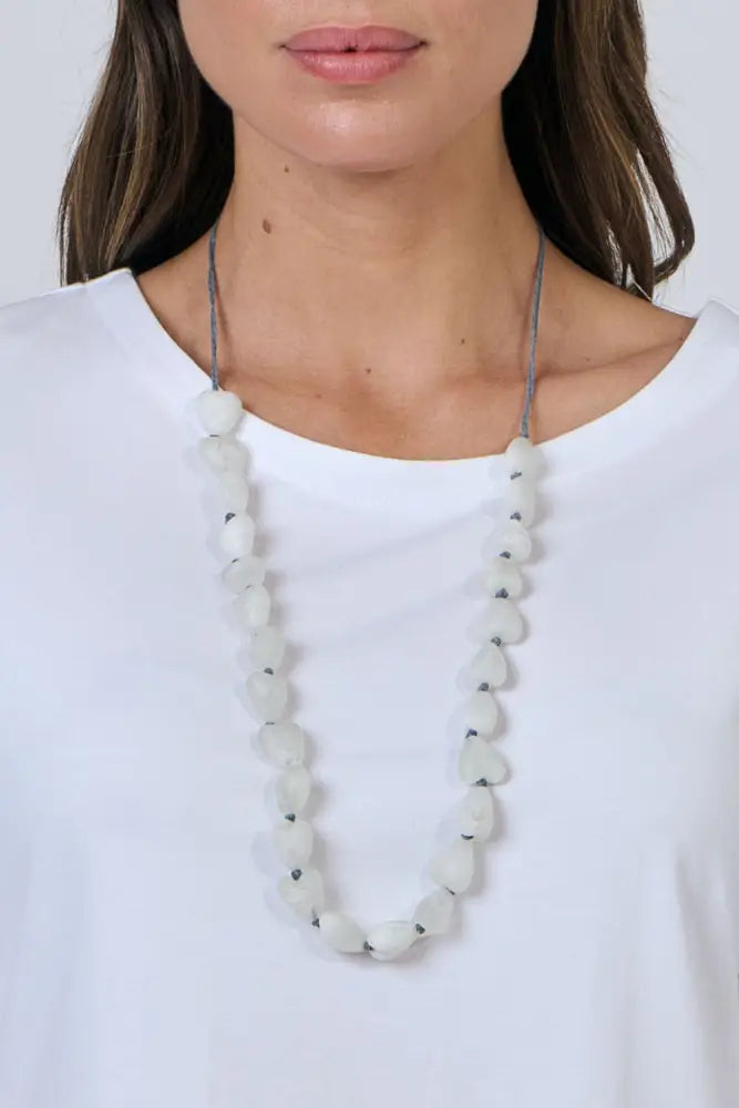 RESIN NECKLACE - BB132 WHITE JEWELLERY