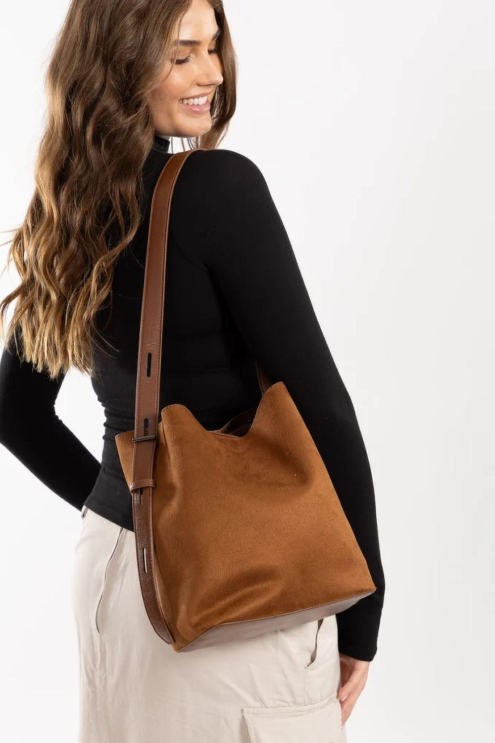 SASSYDUCK BAG TAN EMMA SHOULDER BAG - 8415