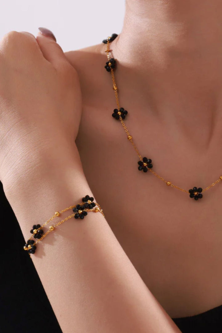 SUSAN ROSE JEWELLERY BLACK FLOWER BRACELET - SSB102