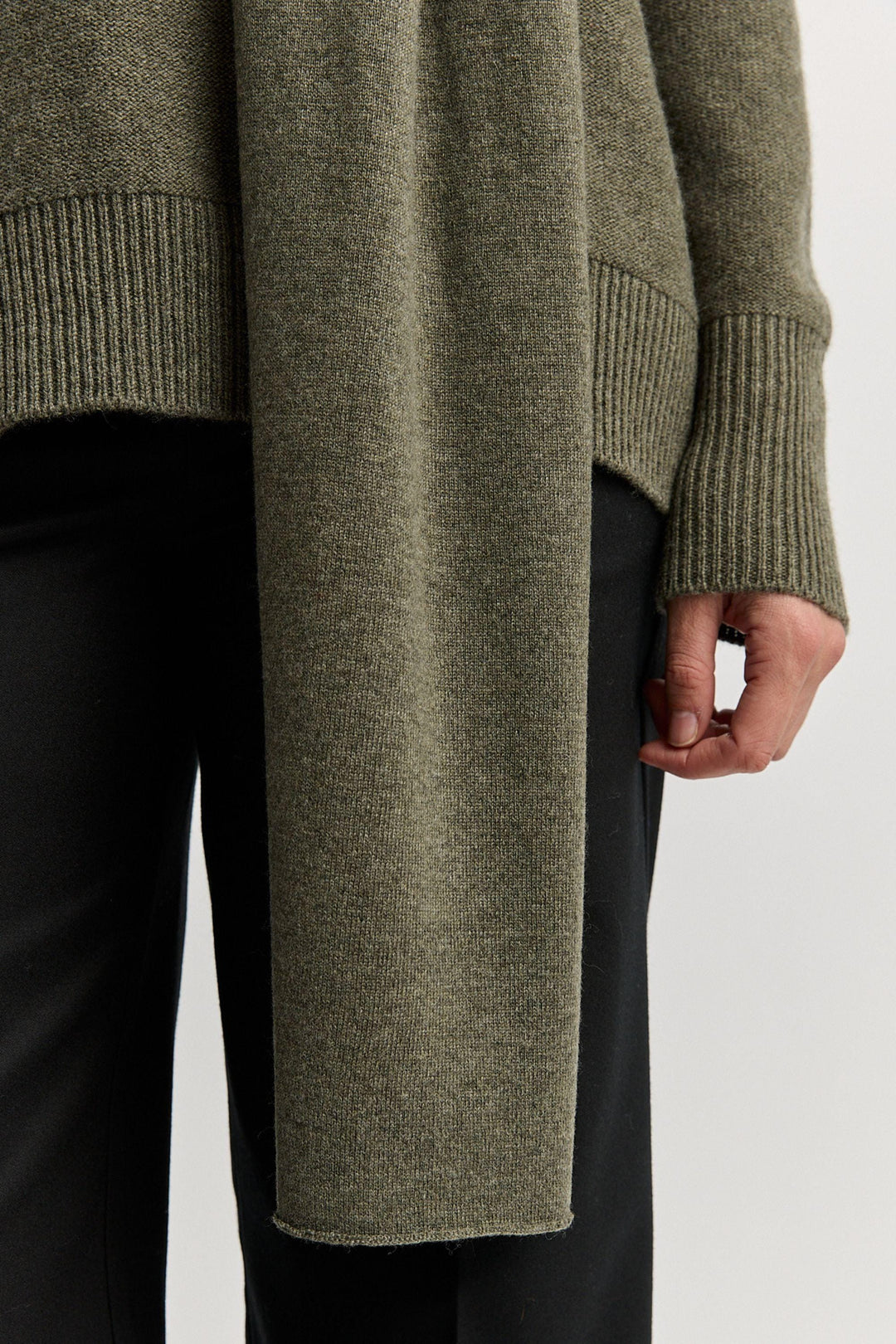TOORALLIE SCARF EXTRA FINE MERINO SCARF - 9046