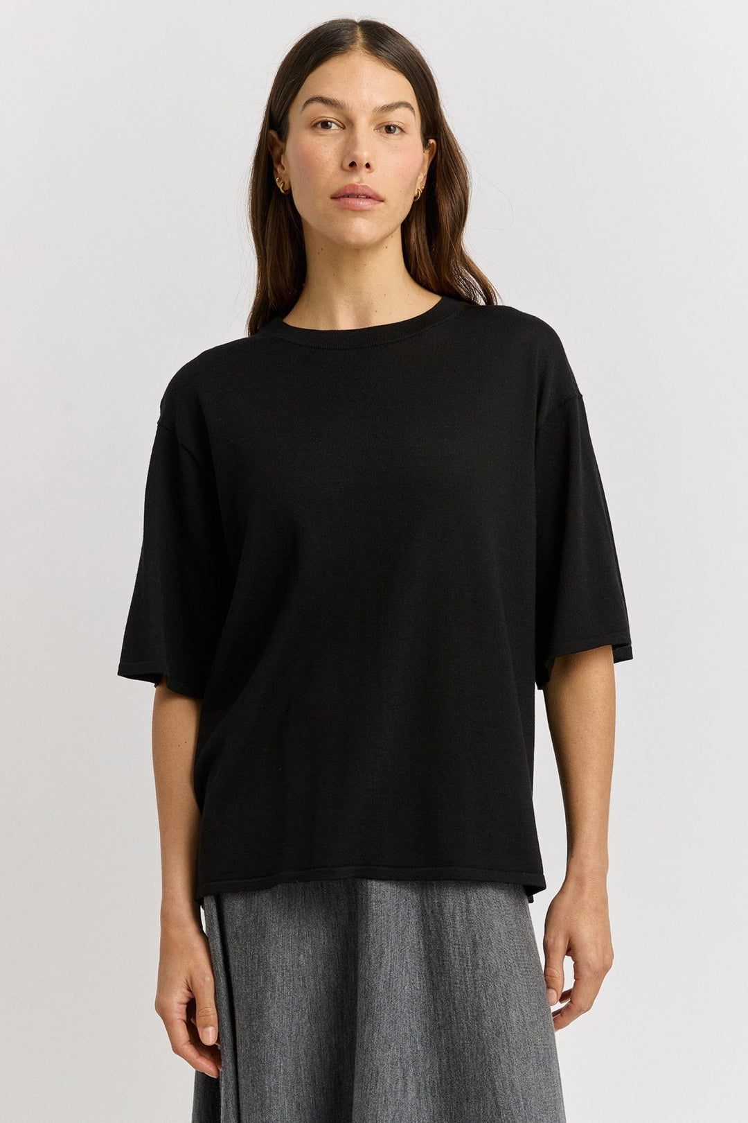 TOORALLIE TOP 8 / BLACK EXTRA FINE RELAXED KNIT TEE - 5161
